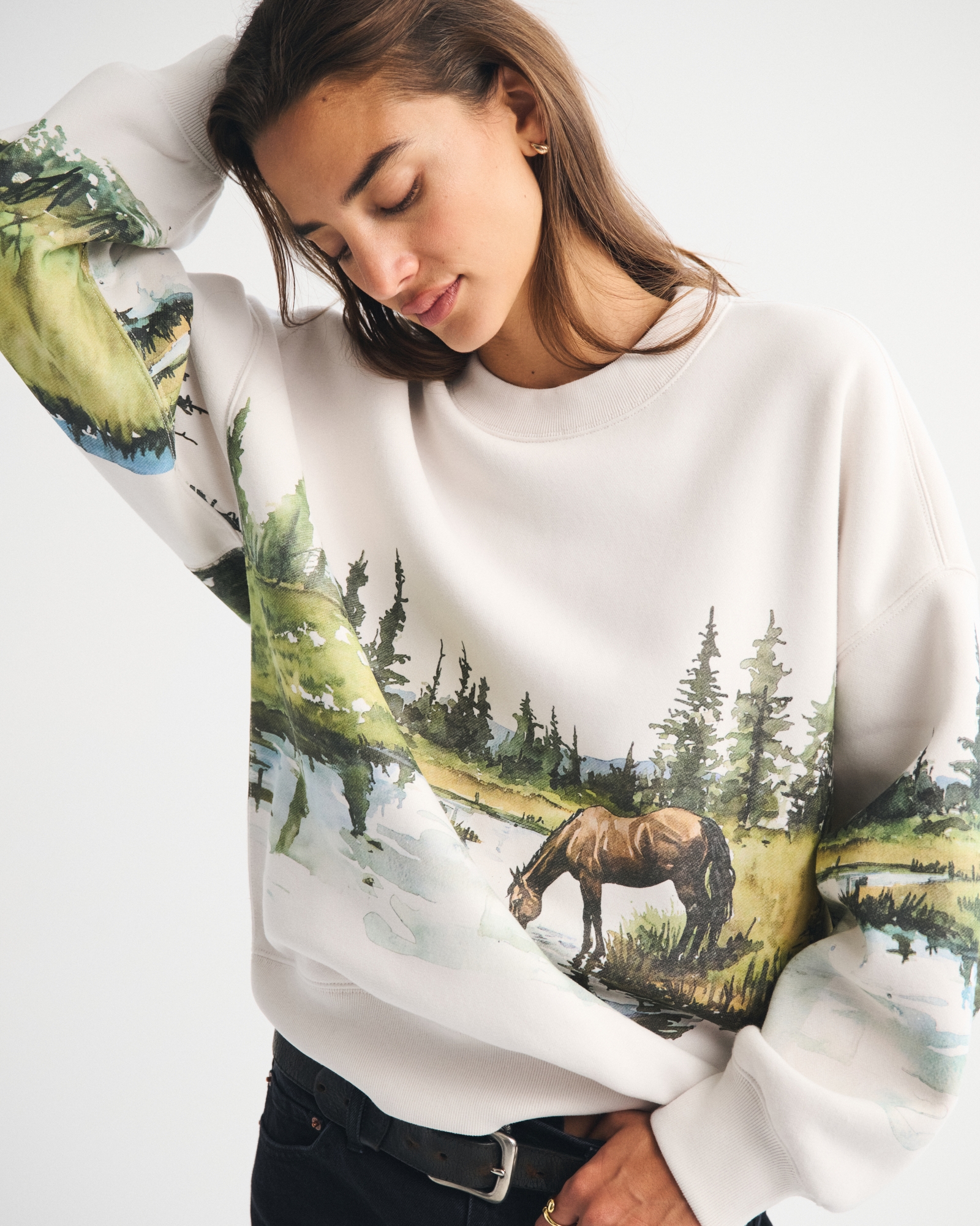 Wildlife Graphic Oversized Sunday Crew