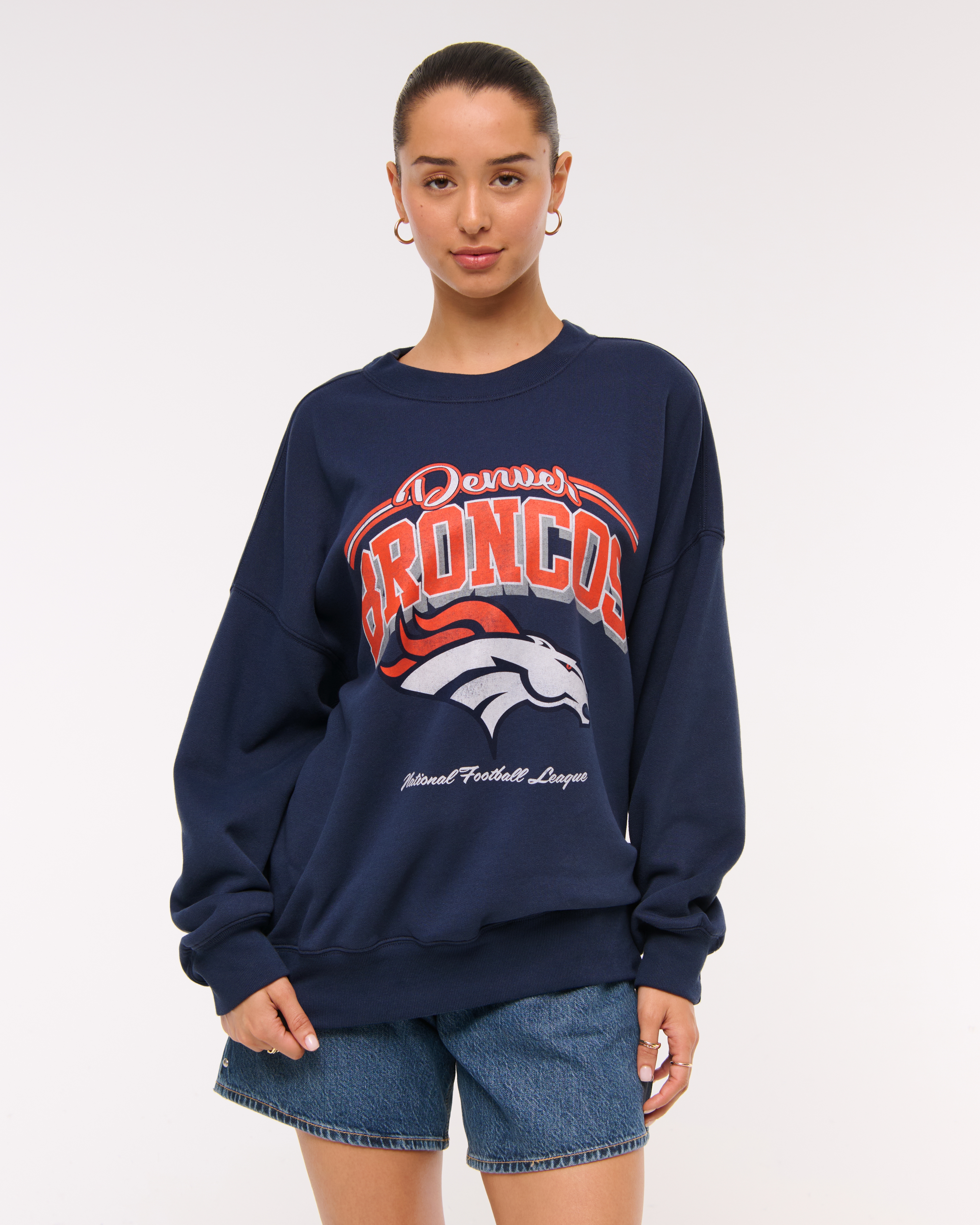 Abercrombie & Fitch Denver Broncos  Sunday Crew