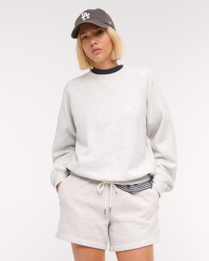Essential Raglan Classic Sunday Crew