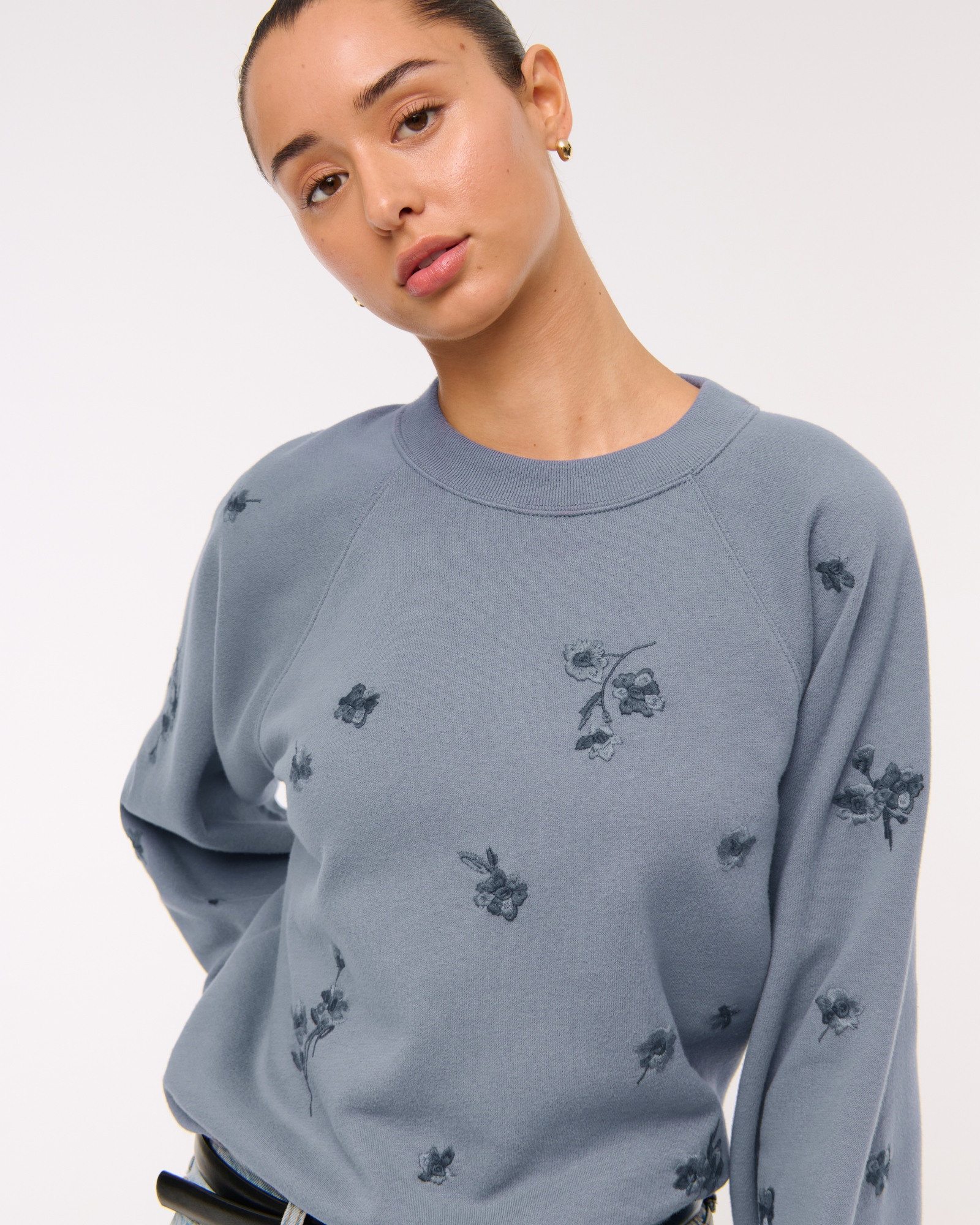 Essential Raglan Classic Sunday Crew