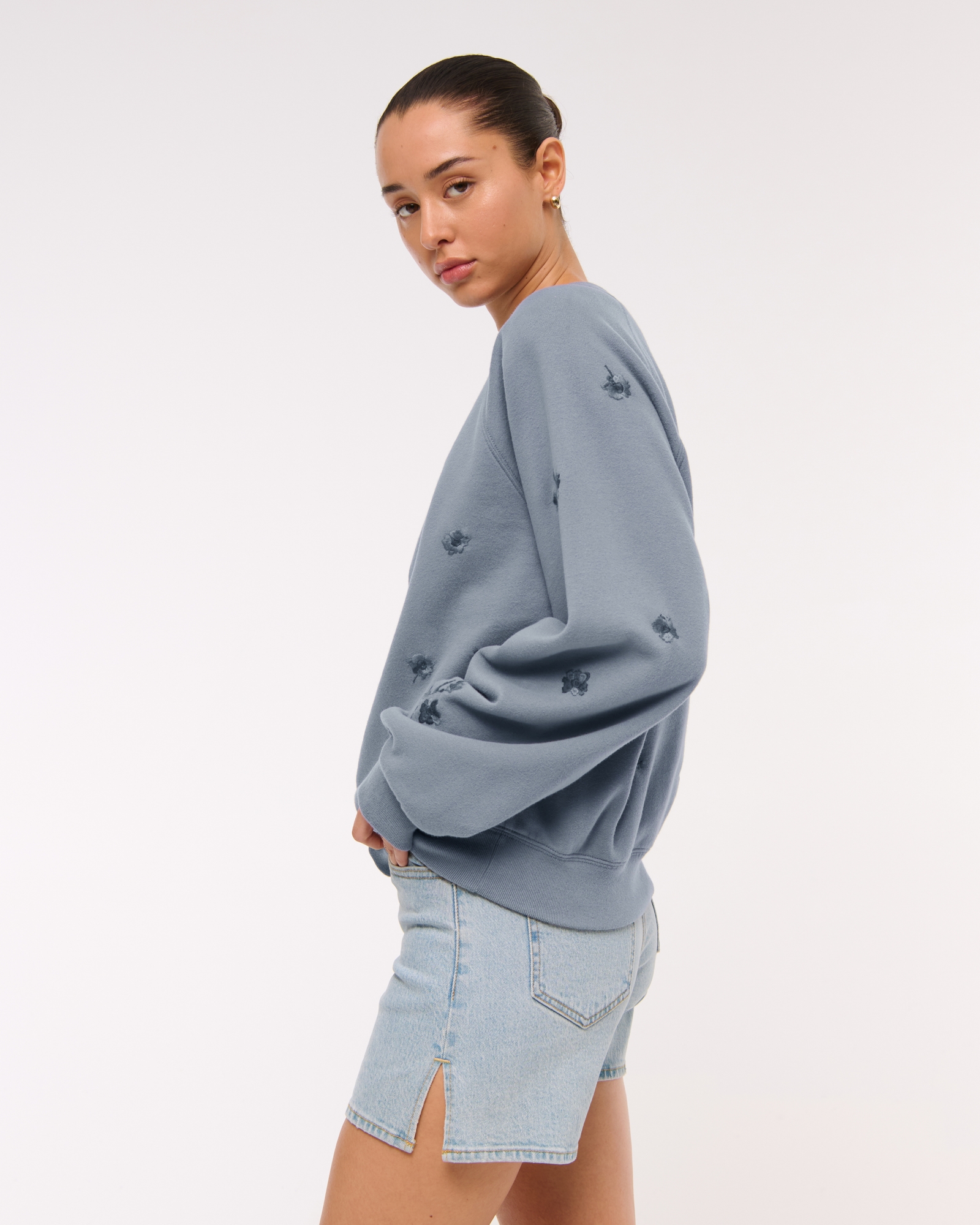 Essential Raglan Classic Sunday Crew