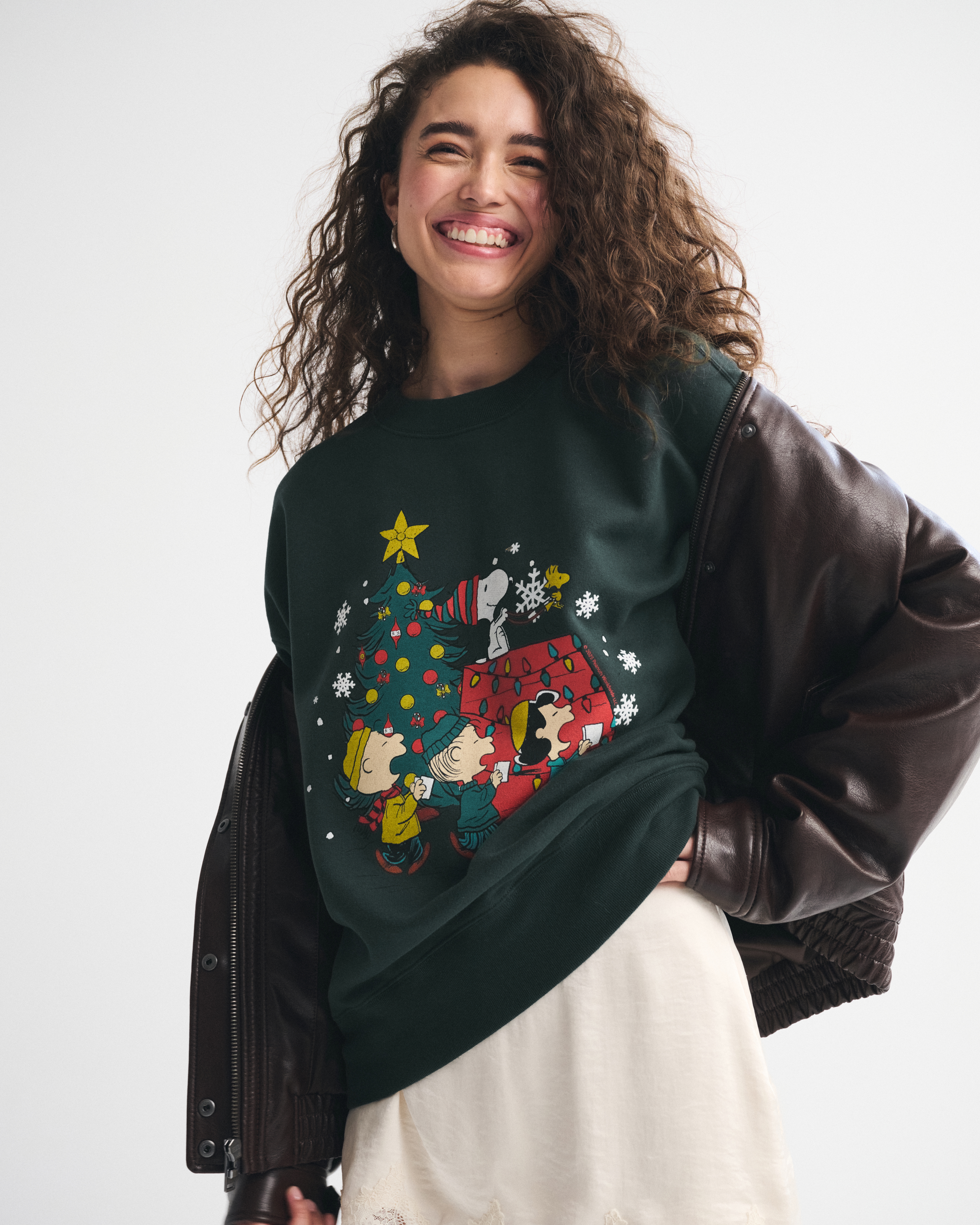 Abercrombie & Fitch Peanuts Sunday Crew In Green