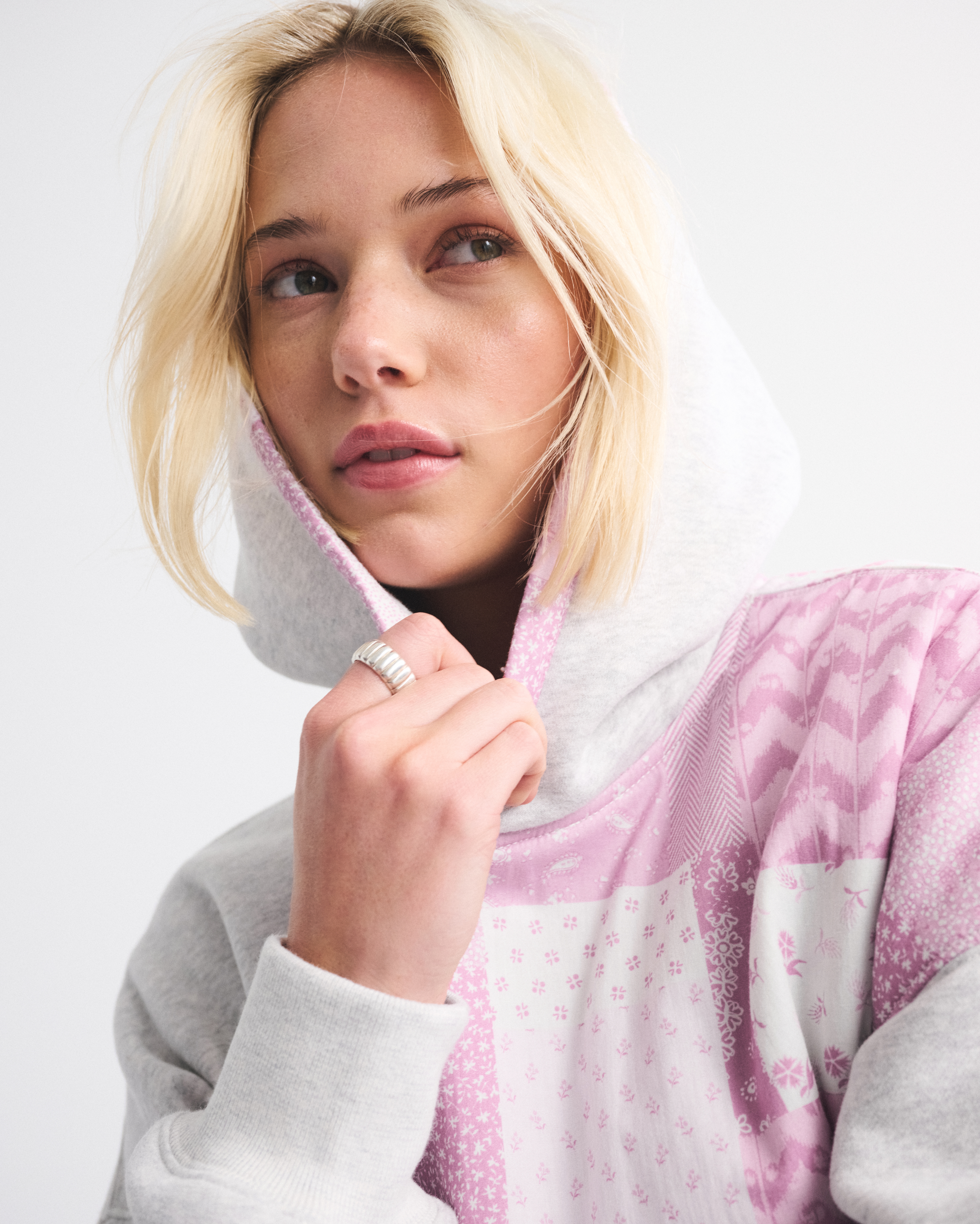 Abercrombie & Fitch Sunday Hoodie