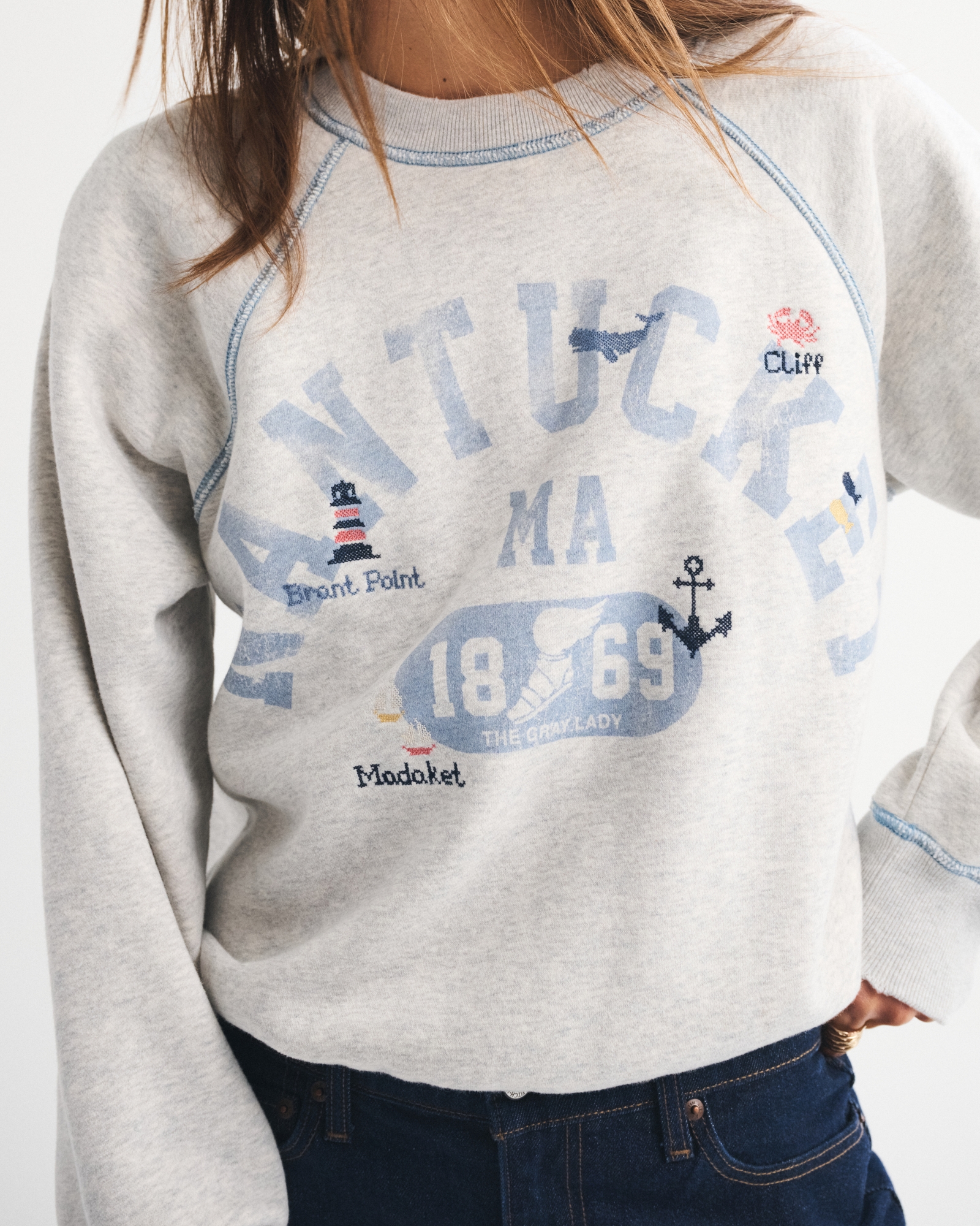 Graphic Raglan Classic Sunday Crew