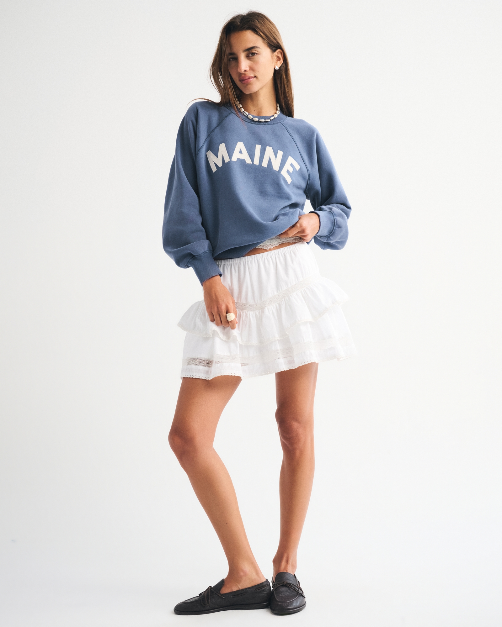 Graphic Raglan Classic Sunday Crew