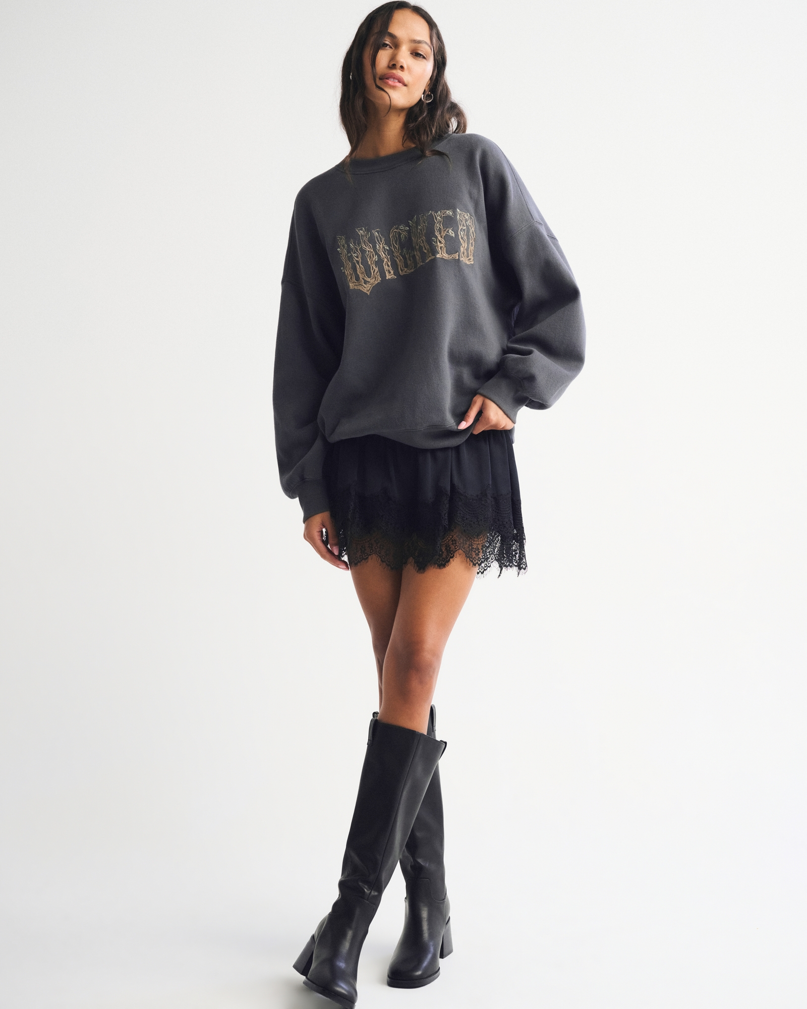 Wicked Oversized Sunday Crew