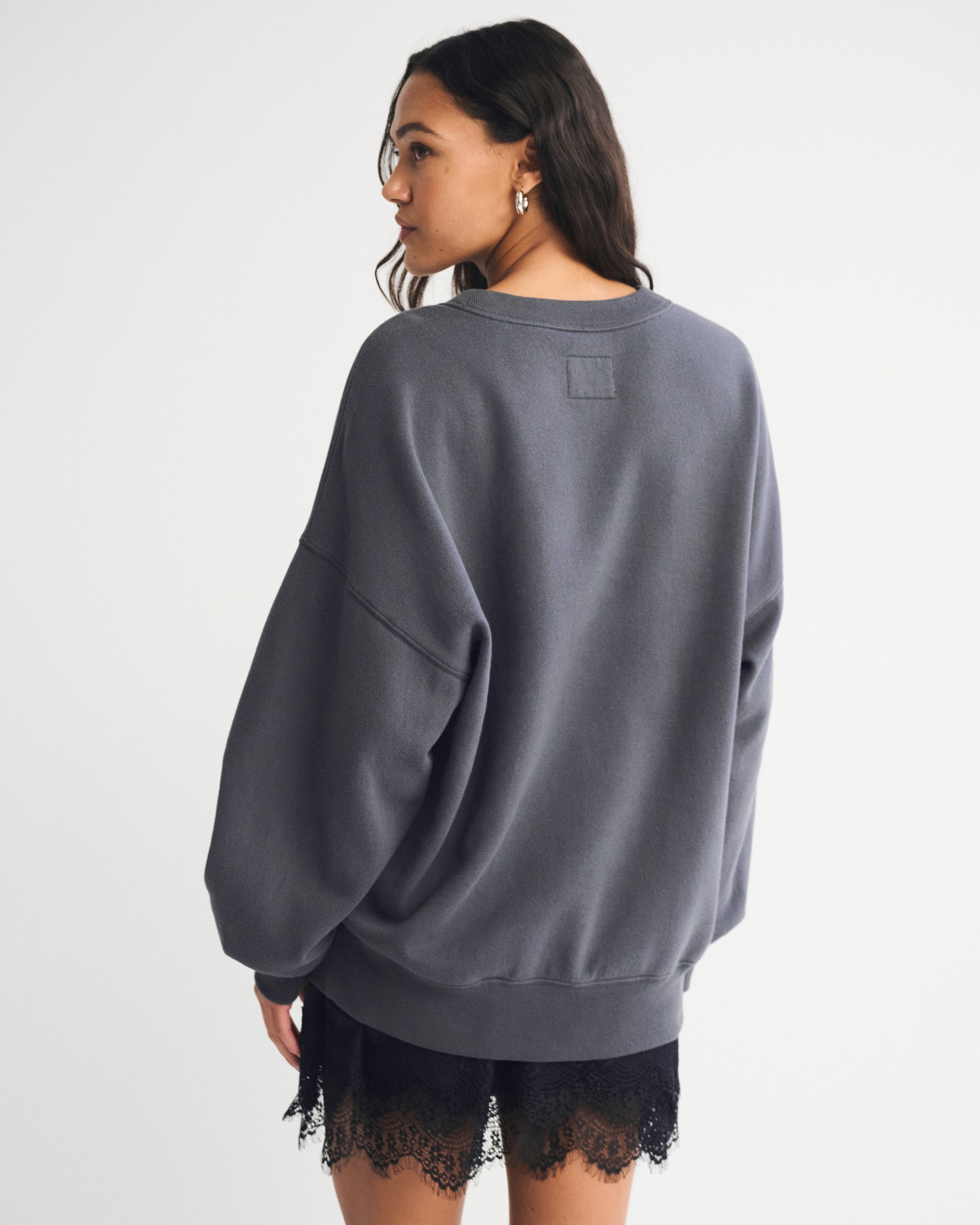 Women's Wicked Oversized Sunday Crew | Women's Tops