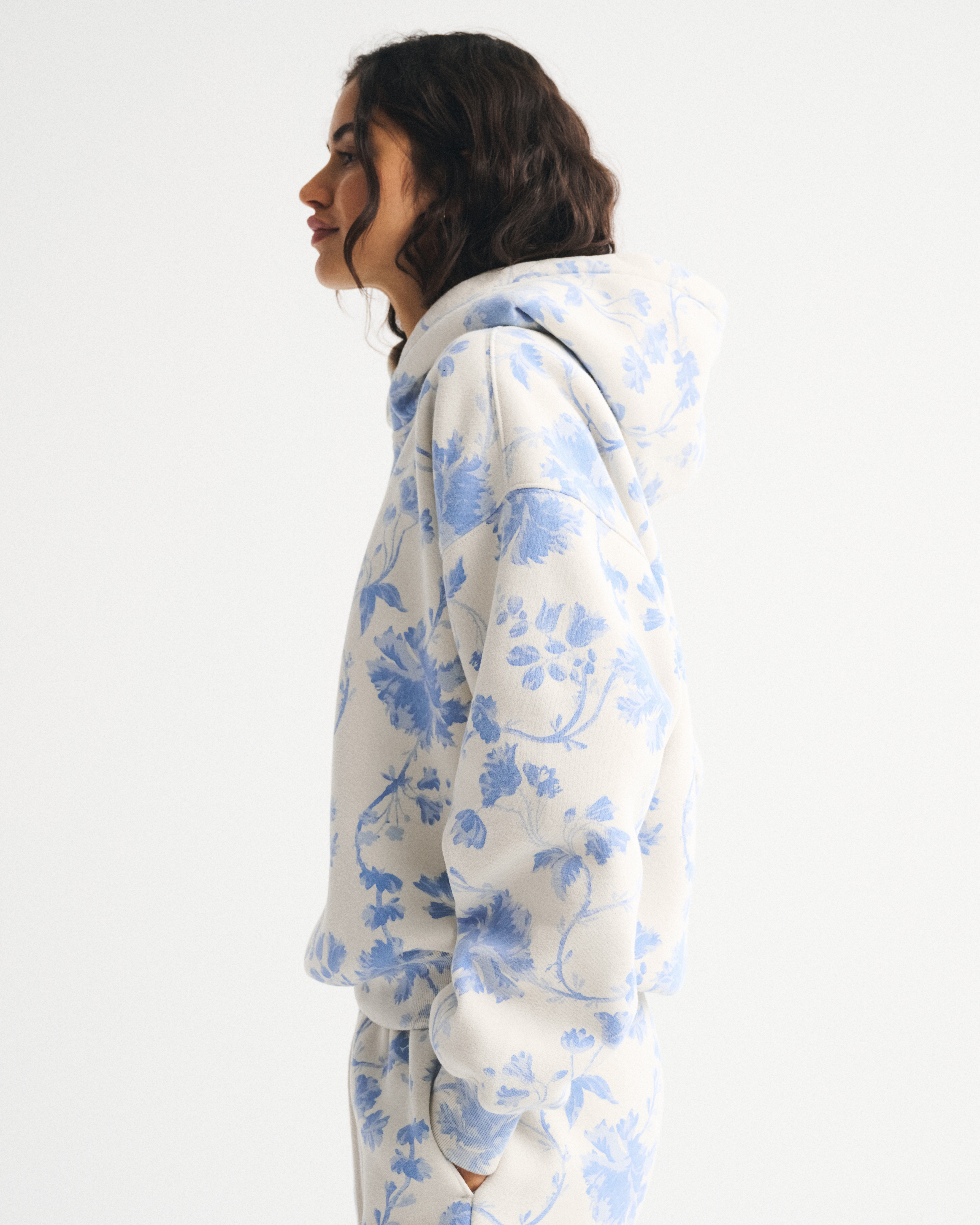 Abercrombie & Fitch Sunday Hoodie In White