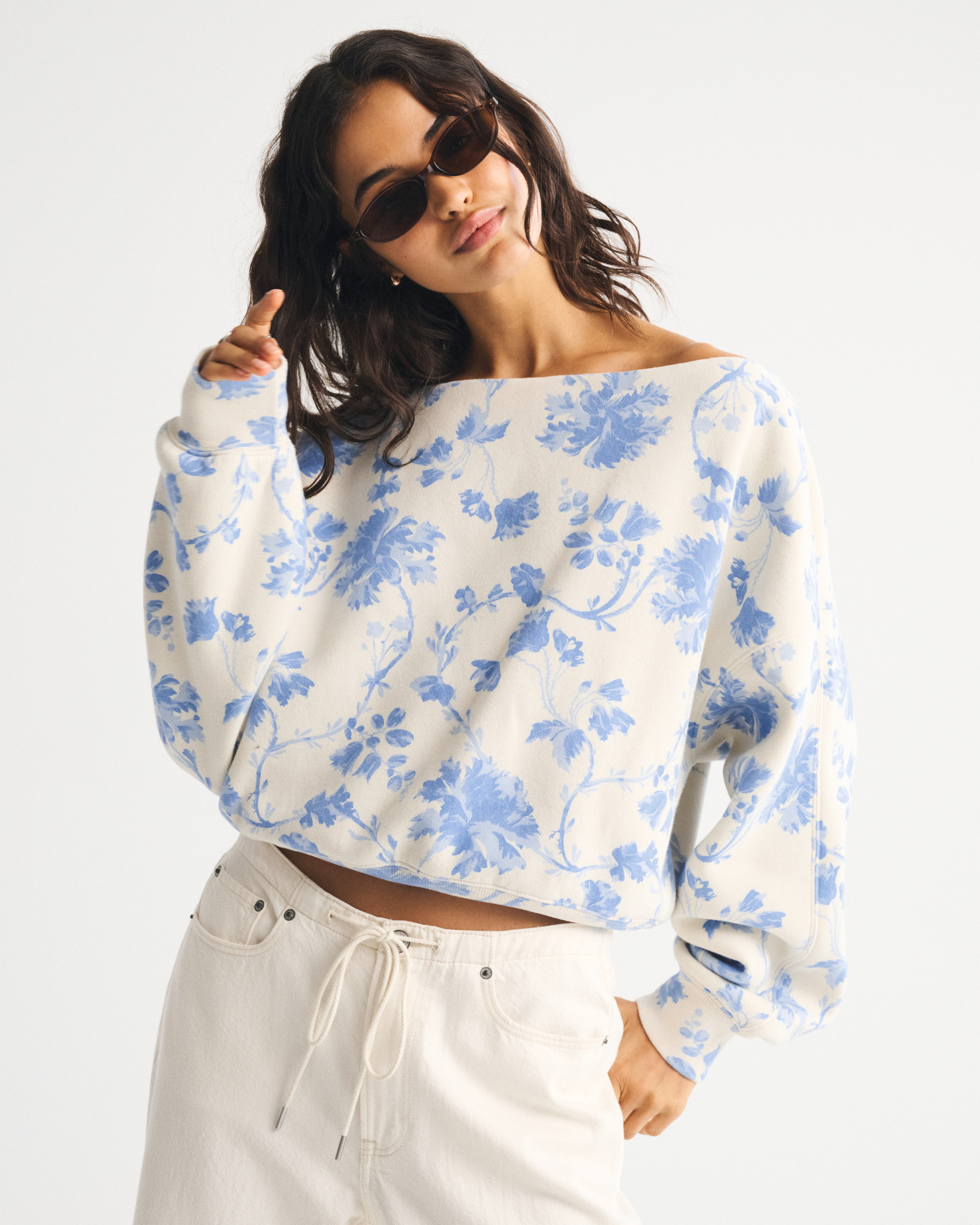 Abercrombie & Fitch Sunday Slash Top In White