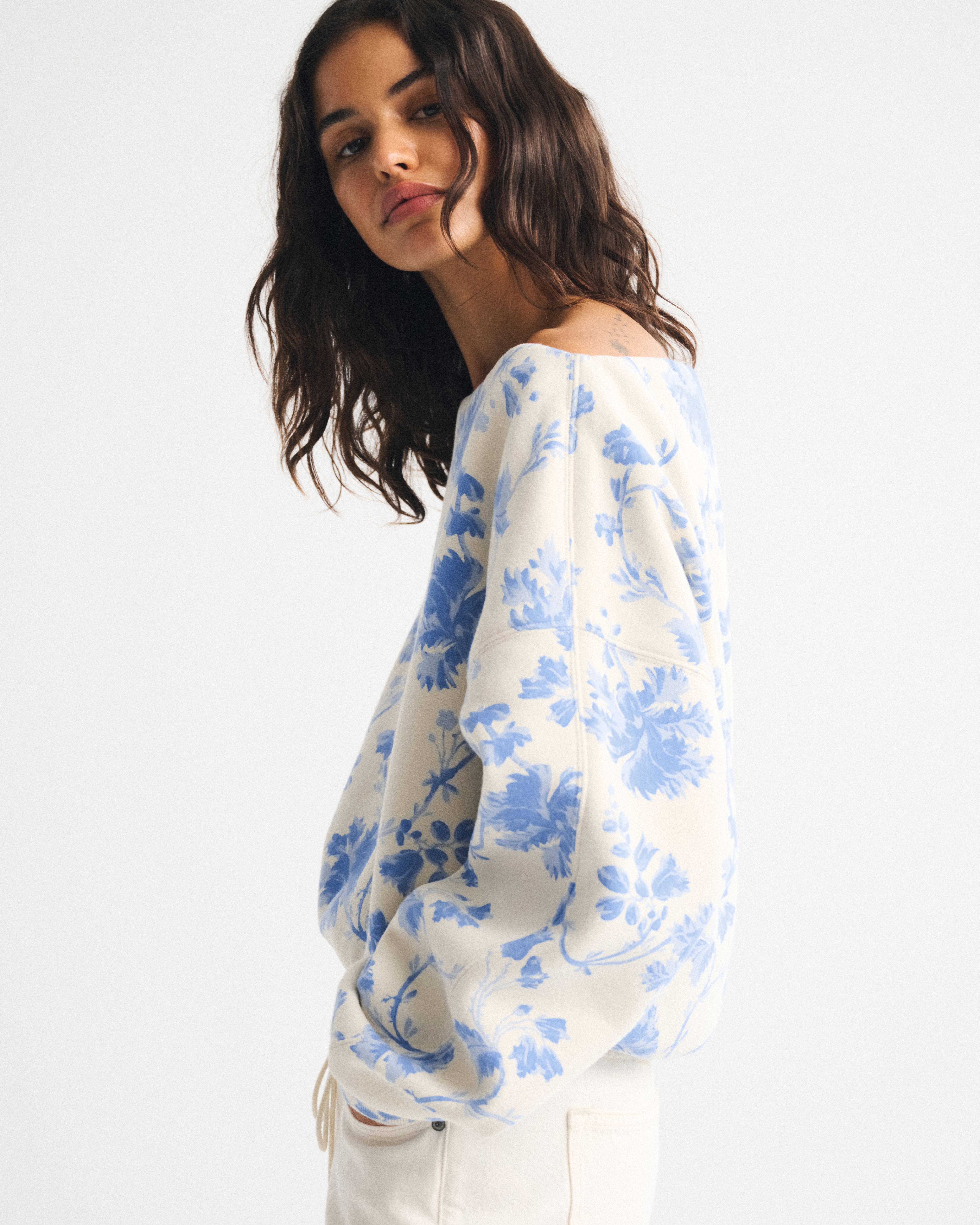 Abercrombie & Fitch Sunday Slash Top In White