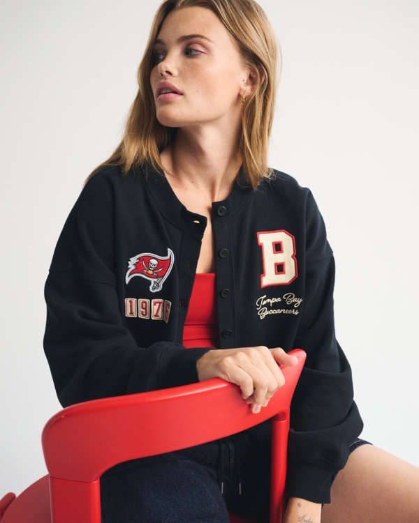 Tampa Bay Buccaneers Sunday Shrunken Cardigan, Black - Buccaneers view 2