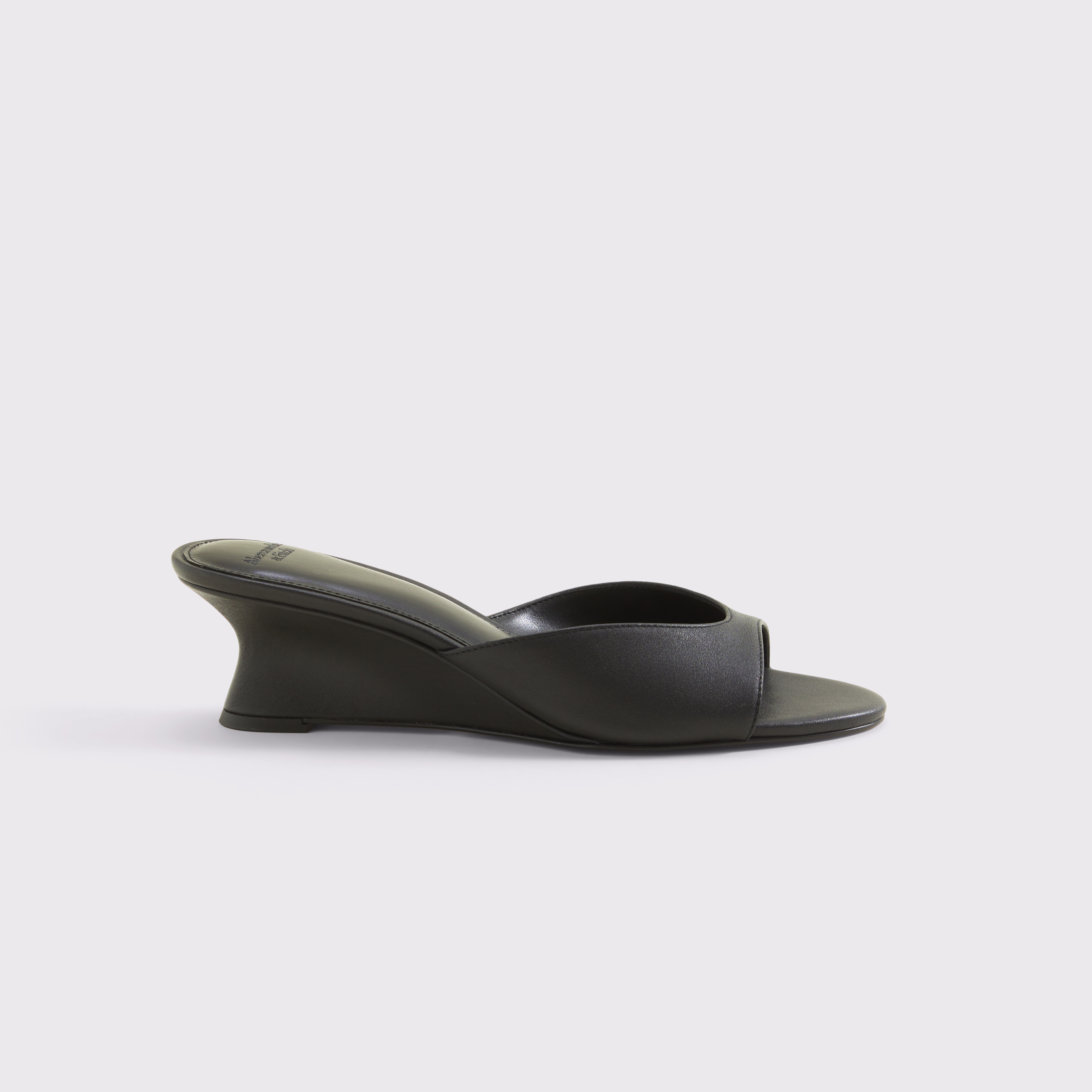 Женские туфли Abercrombie & Fitch Leather Wedge Heel, цвет: Чёрный — фото 1