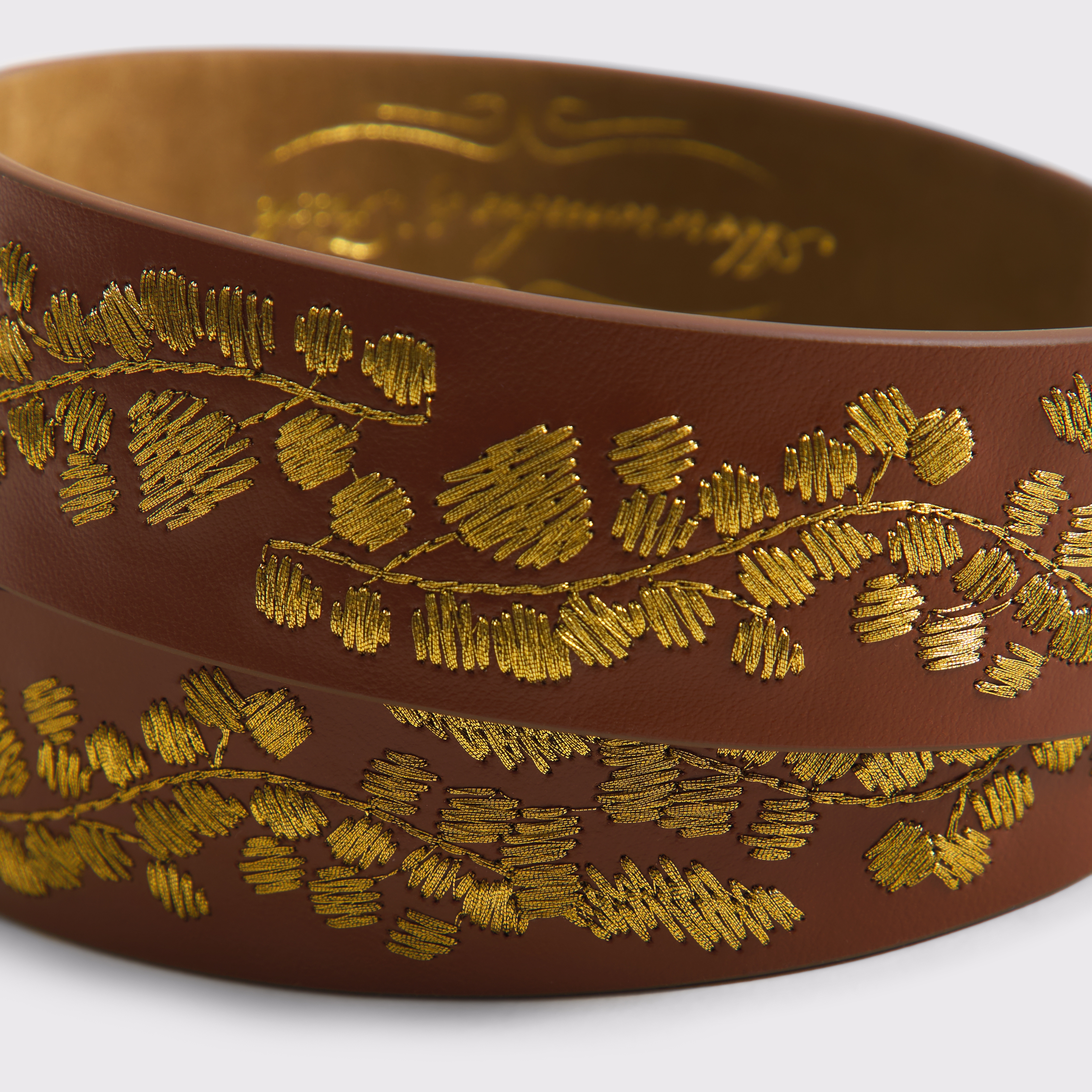 Женские ремни Abercrombie & Fitch Embroidered Leather Belt — фото 2