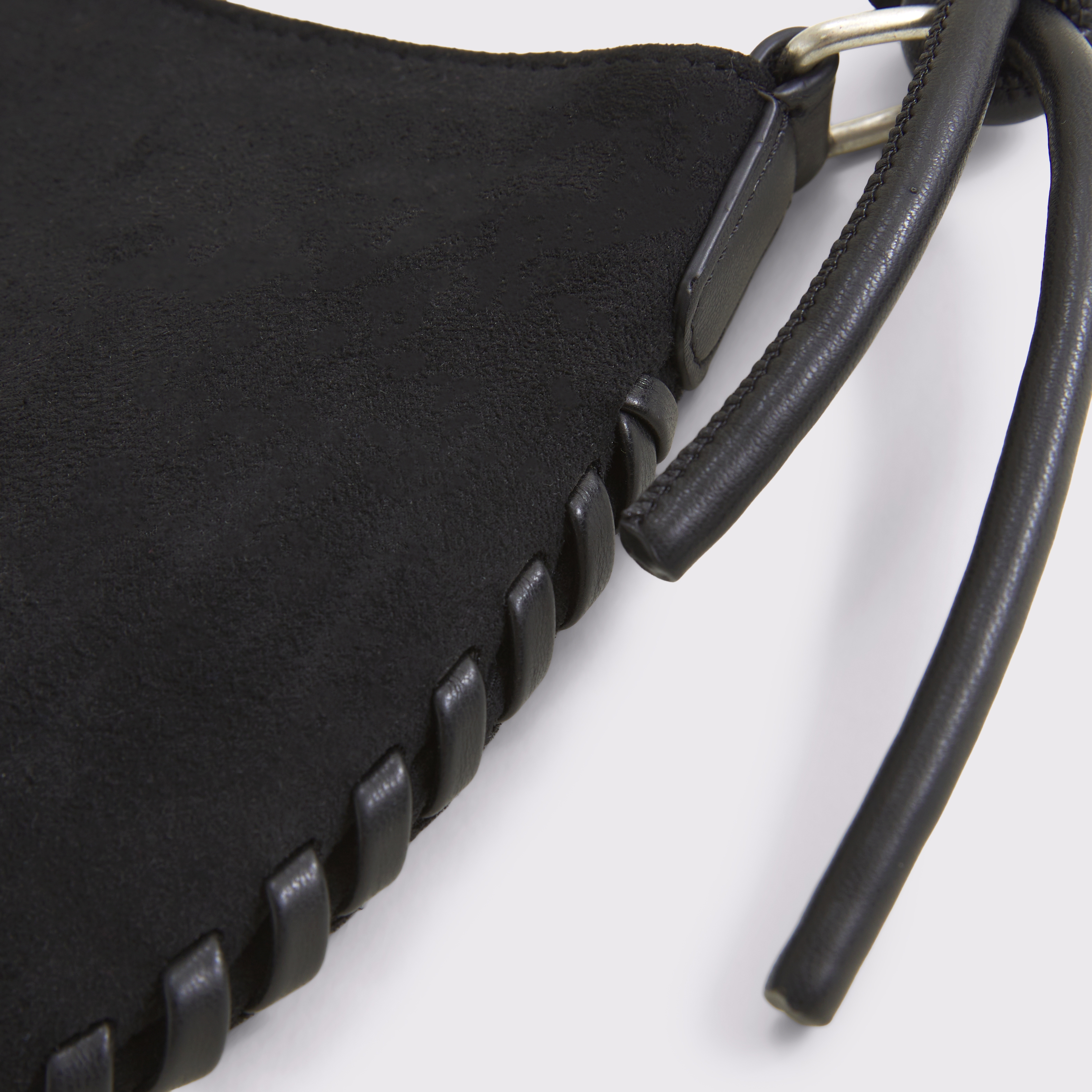 Женские сумки Abercrombie & Fitch Whipstitch Shoulder Bag — фото 2