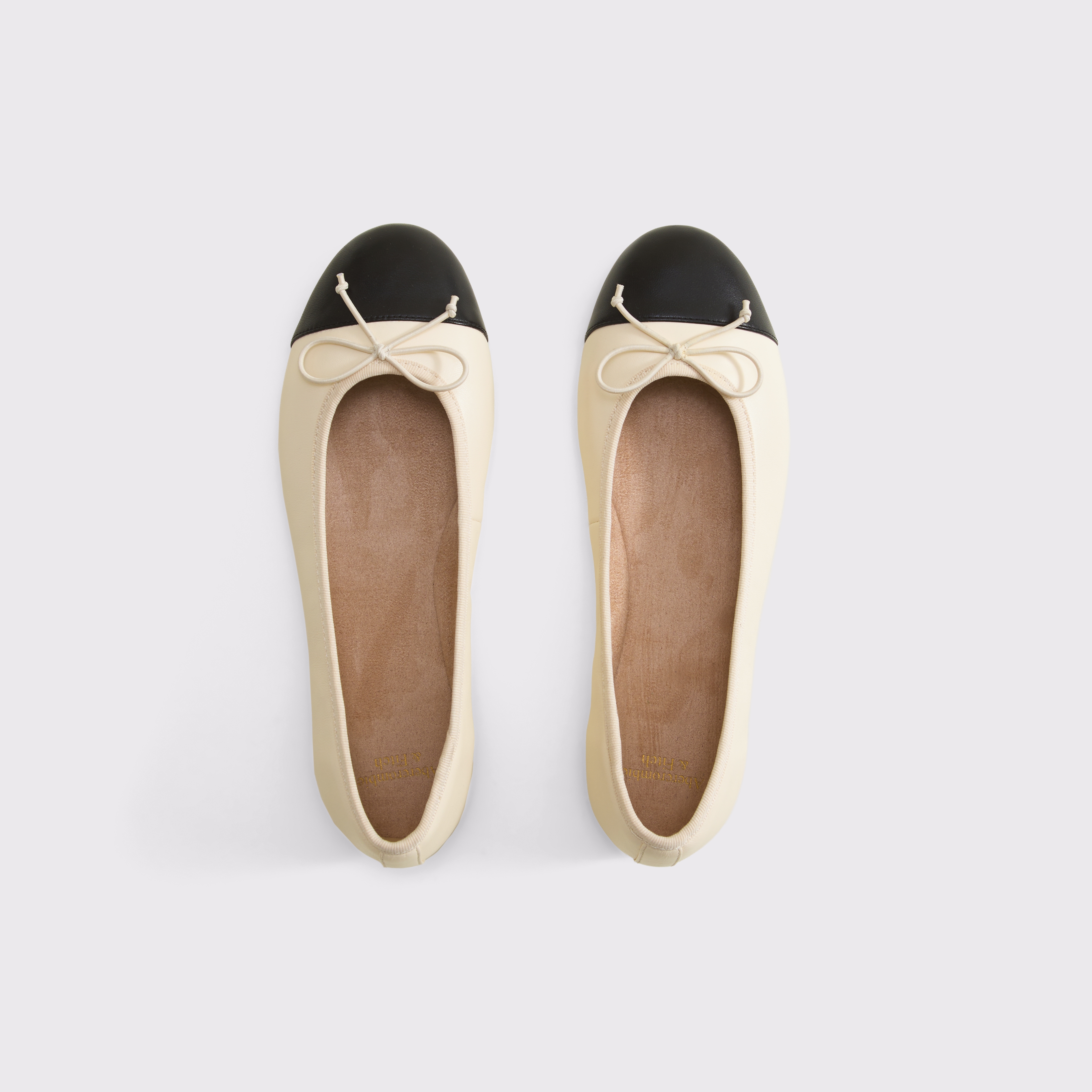 Балетки Abercrombie & Fitch Leather Ballet Flat, цвет: Кремовый — фото 2