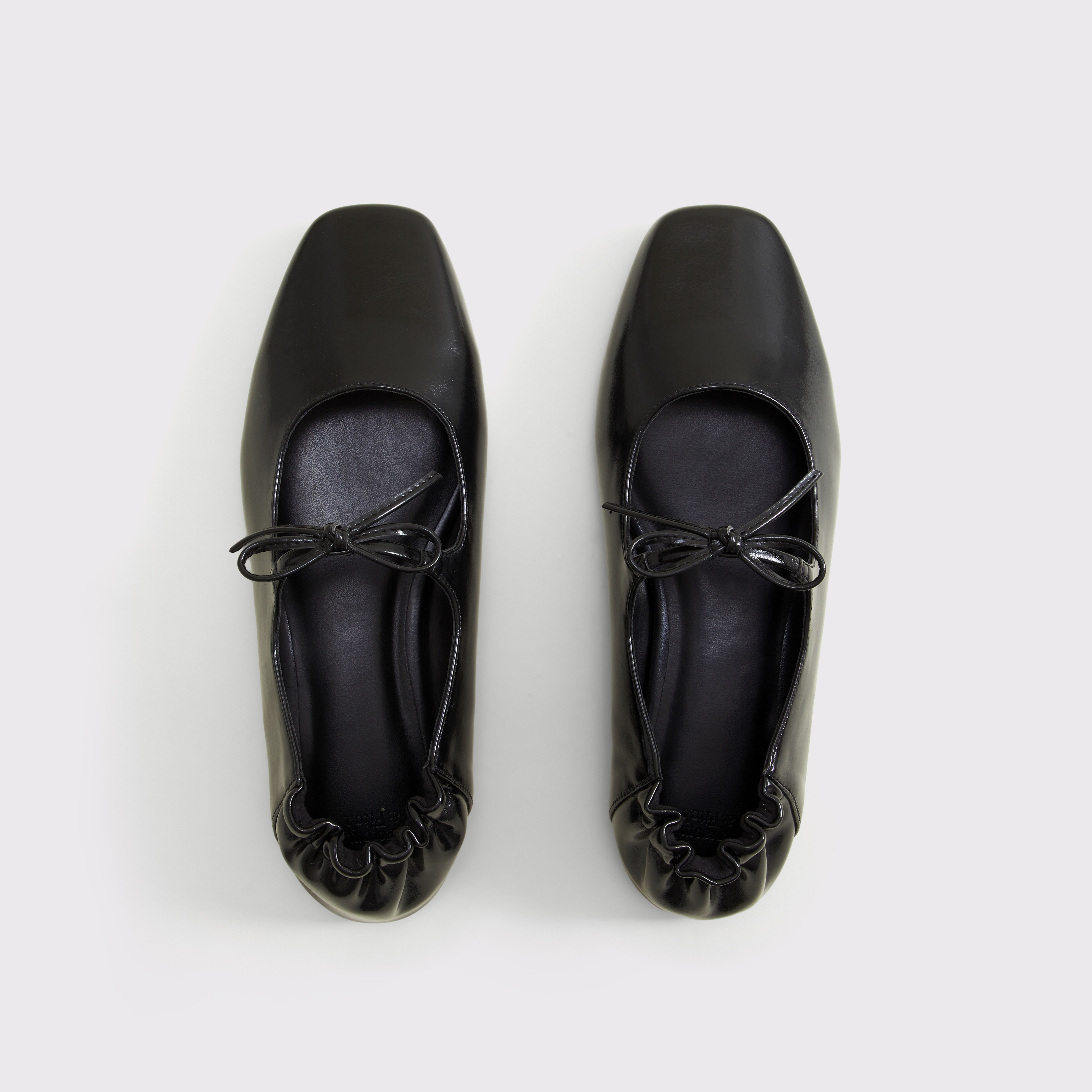 Женские балетки Abercrombie & Fitch Scrunch Mary Jane из веганской кожи, цвет: Чёрный — фото 3