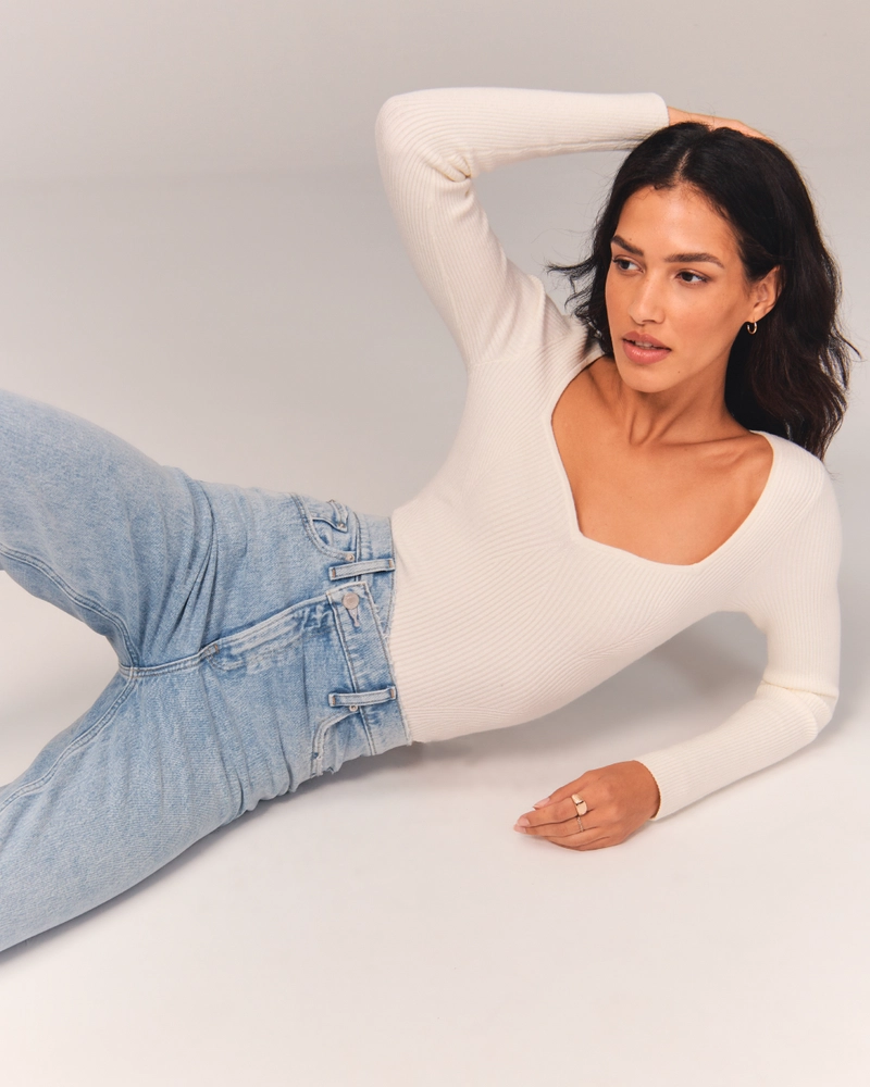 Ultra High Rise 90s Straight Jean