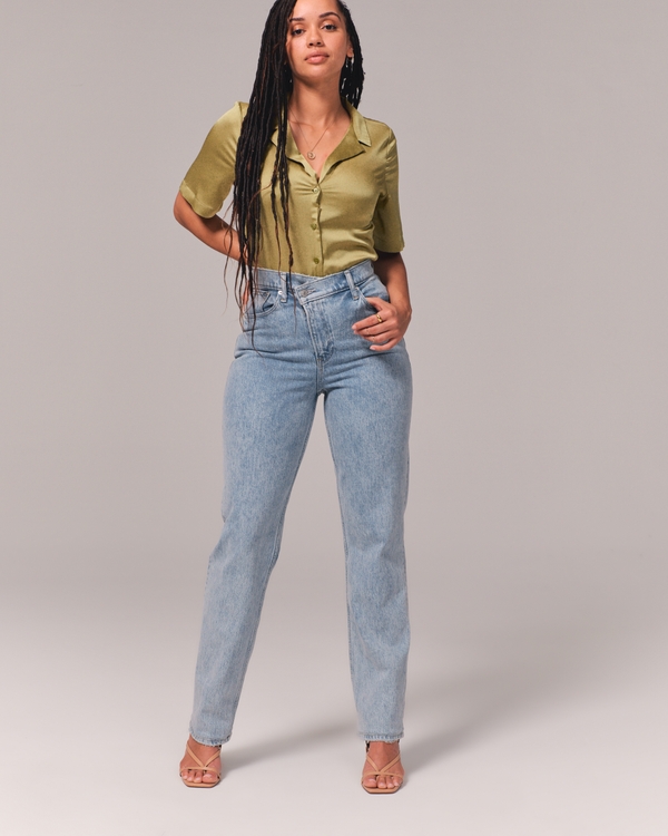 Curve Love Ultra High Rise 90s Straight Jean, Light With Criss-cross Waistband