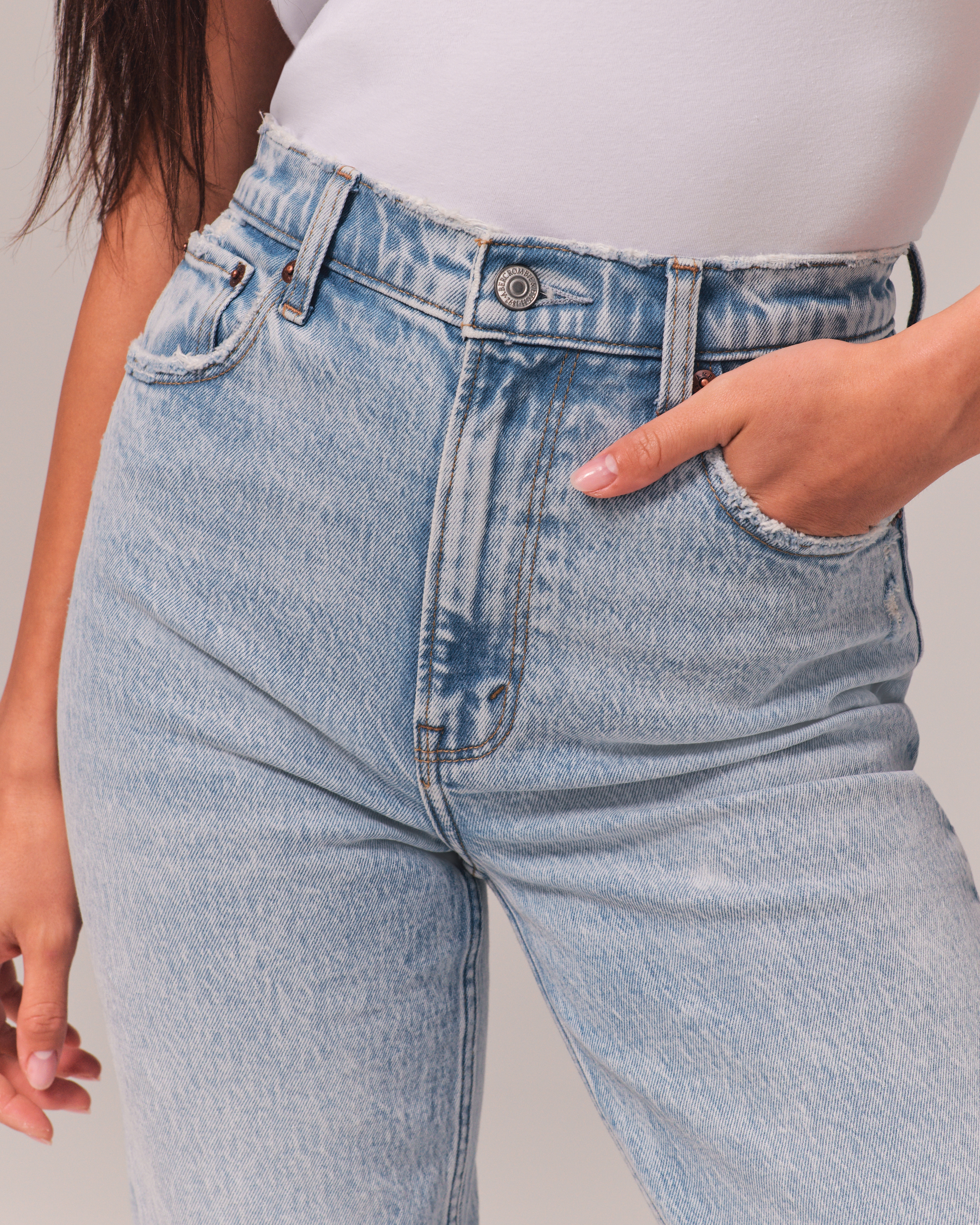 Women's Ultra High Rise 90s Straight Jean | Women's Clearance