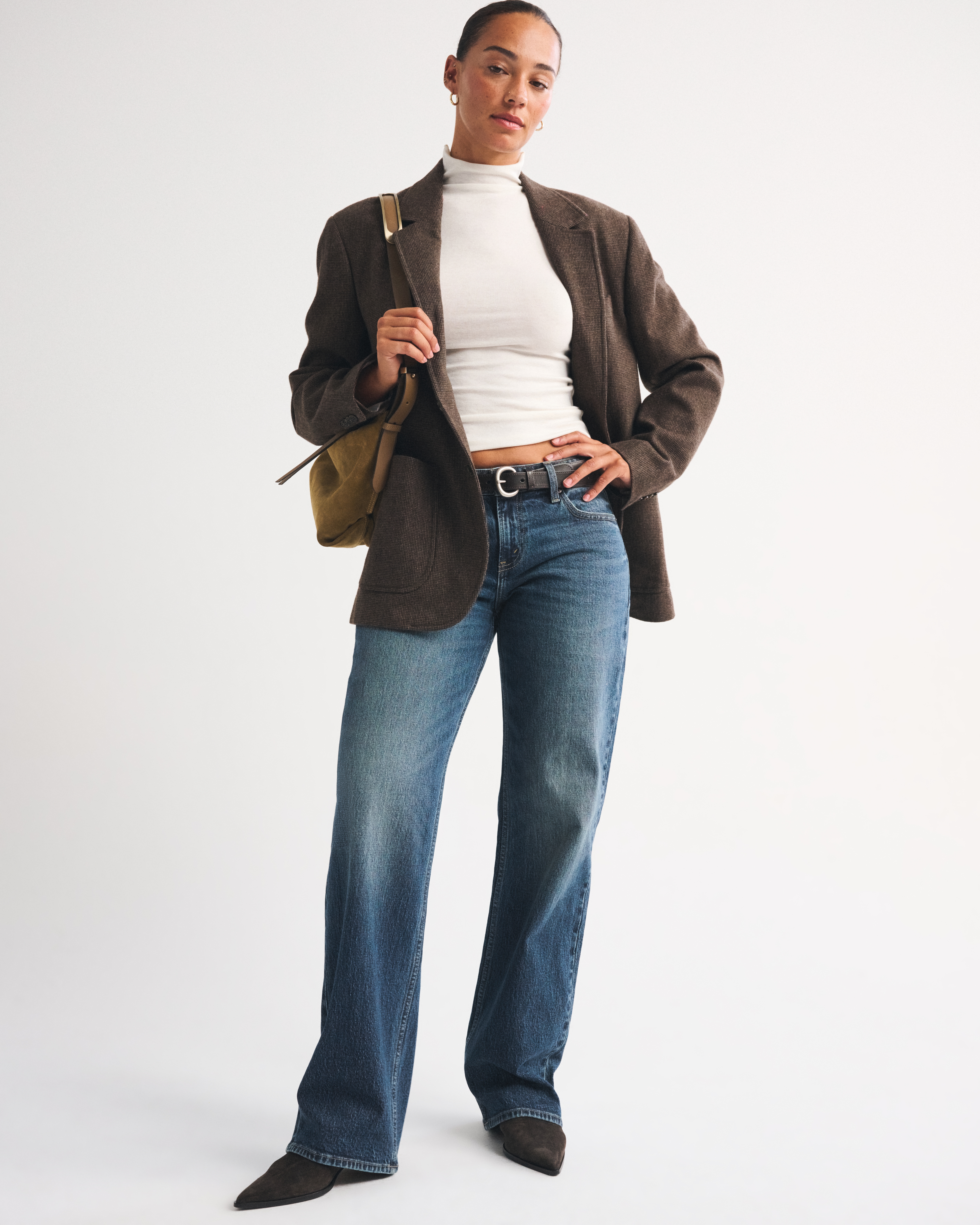 Abercrombie & Fitch Curve Love Low Rise 90s Relaxed Jean In Dark Process
