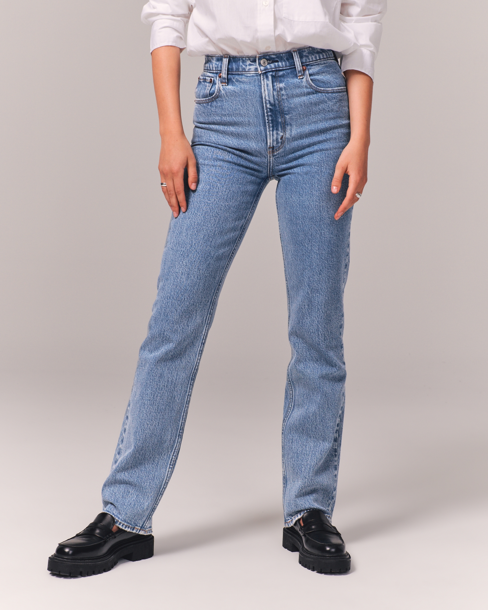Ultra High Rise 90s Straight Jean