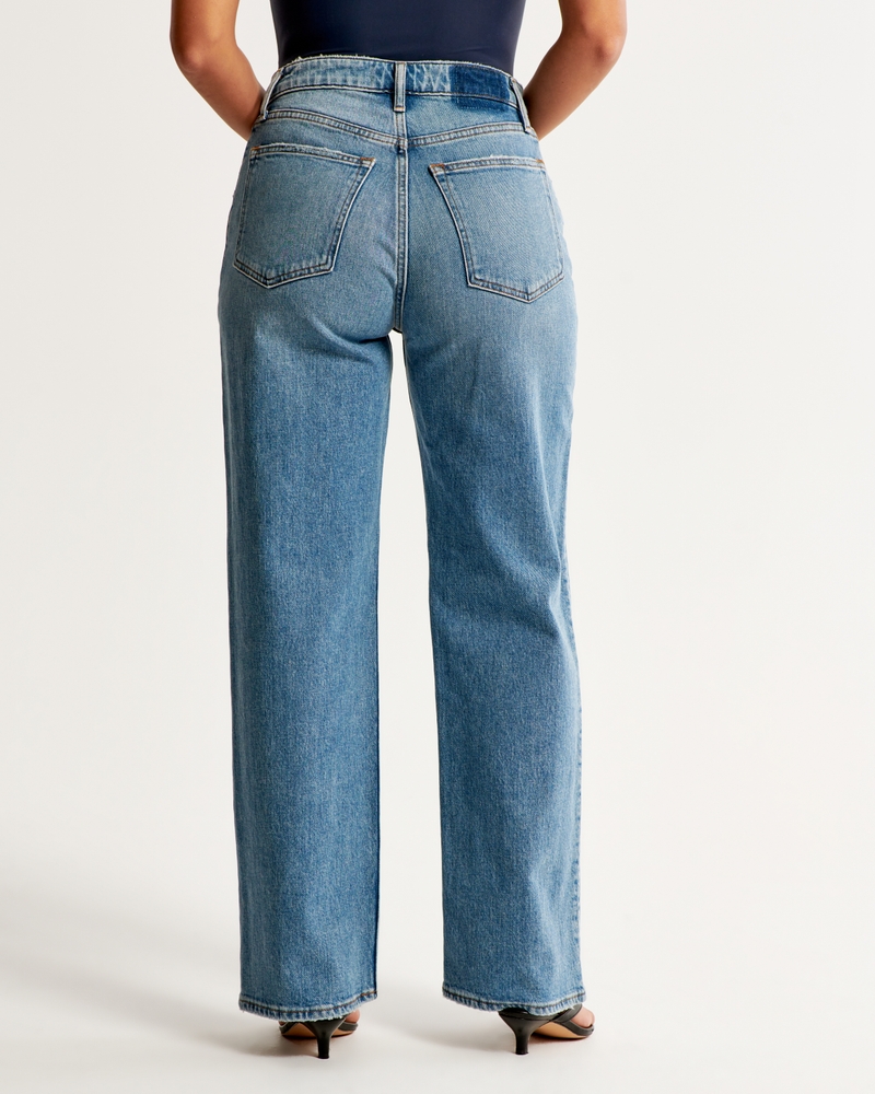 Reviewing the new High Rise 90s Relaxed Jean in regular and curve love, abercrombie jeans