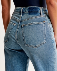 Skims bodysuit + Abercrombie 90s curve love jeans 🤝 #skims #skimsbodysuit  #simpleoutfit #abercrombiejeans #everydaystyle