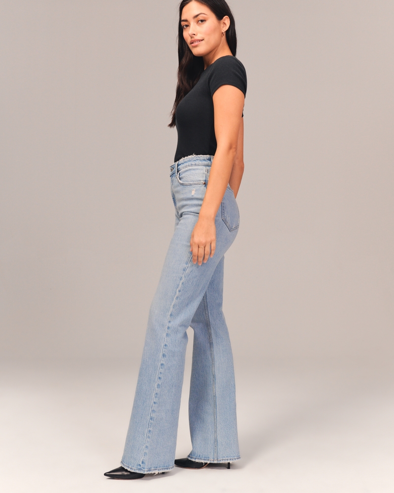 Hollister High-rise Light Wash Pintuck Flare Jeans in Blue