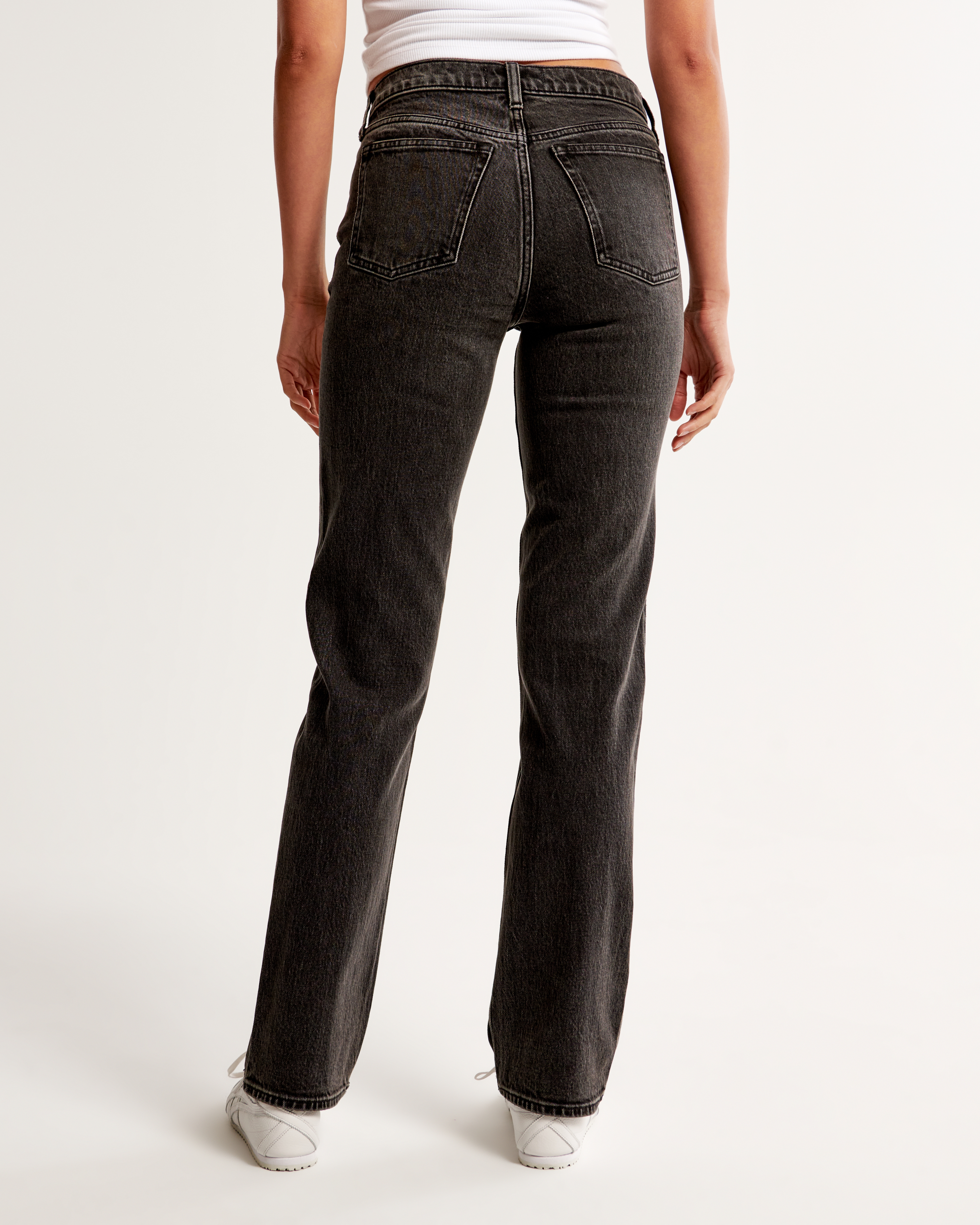 Women's Mid Rise 90s Straight Jean | Women's Clearance