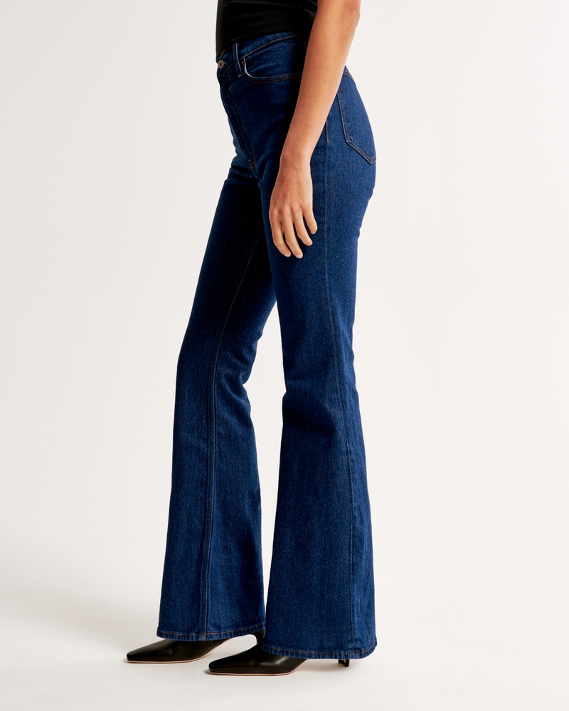 How to Style Flare / Bell Bottom Jeans - Foreign Fresh & Fierce