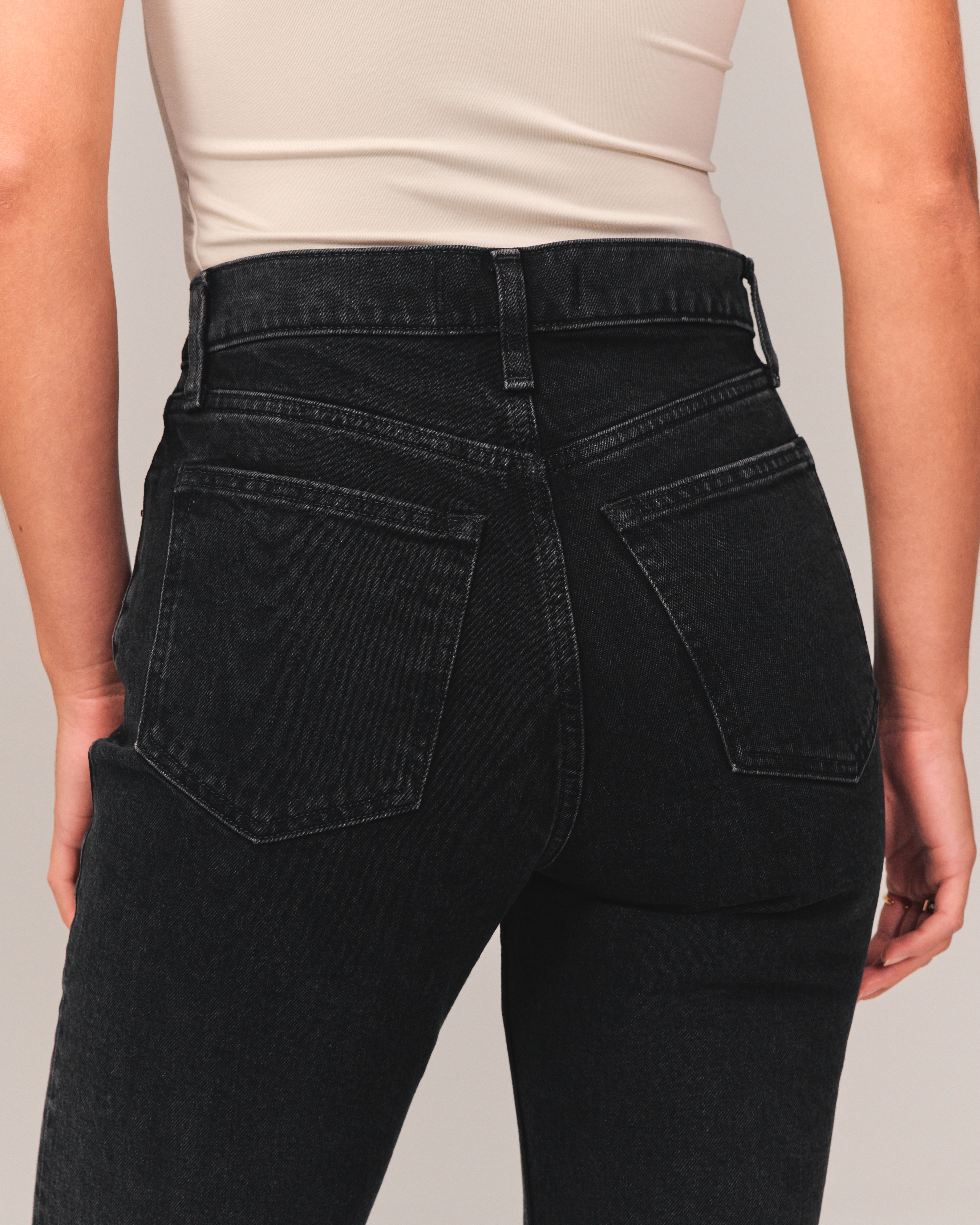 Women's High Rise 90s Relaxed Jean | Women's Bottoms | Abercrombie.com