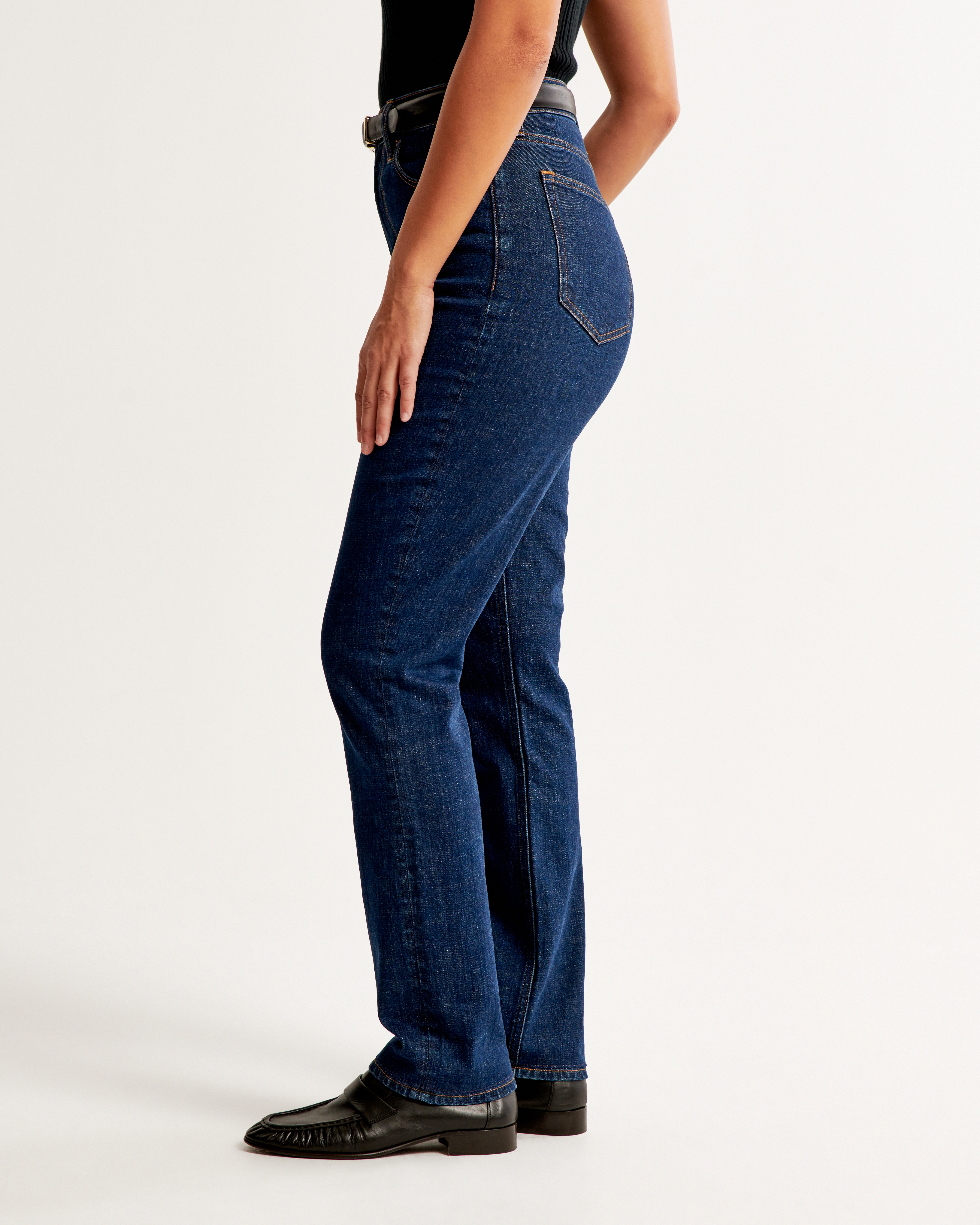 Curve Love Ultra High Rise 90s Slim Straight Jean