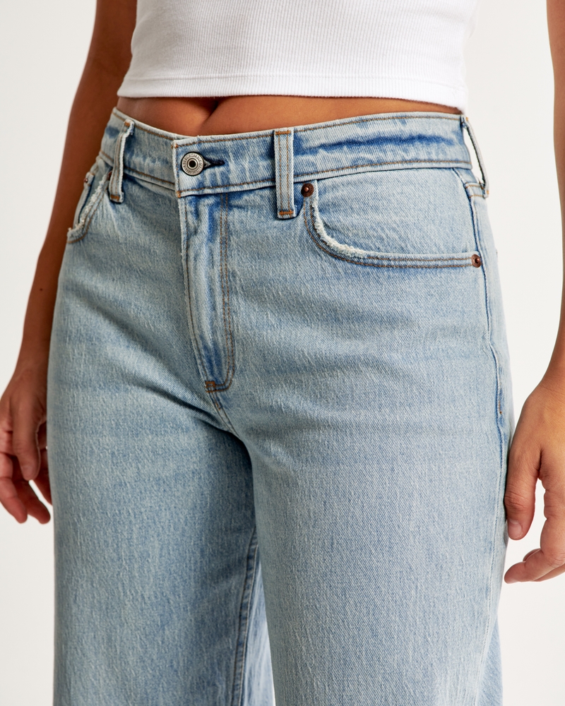 How to Wear Wedgie Jeans - Test Driving Levi's Wedgie Jeans