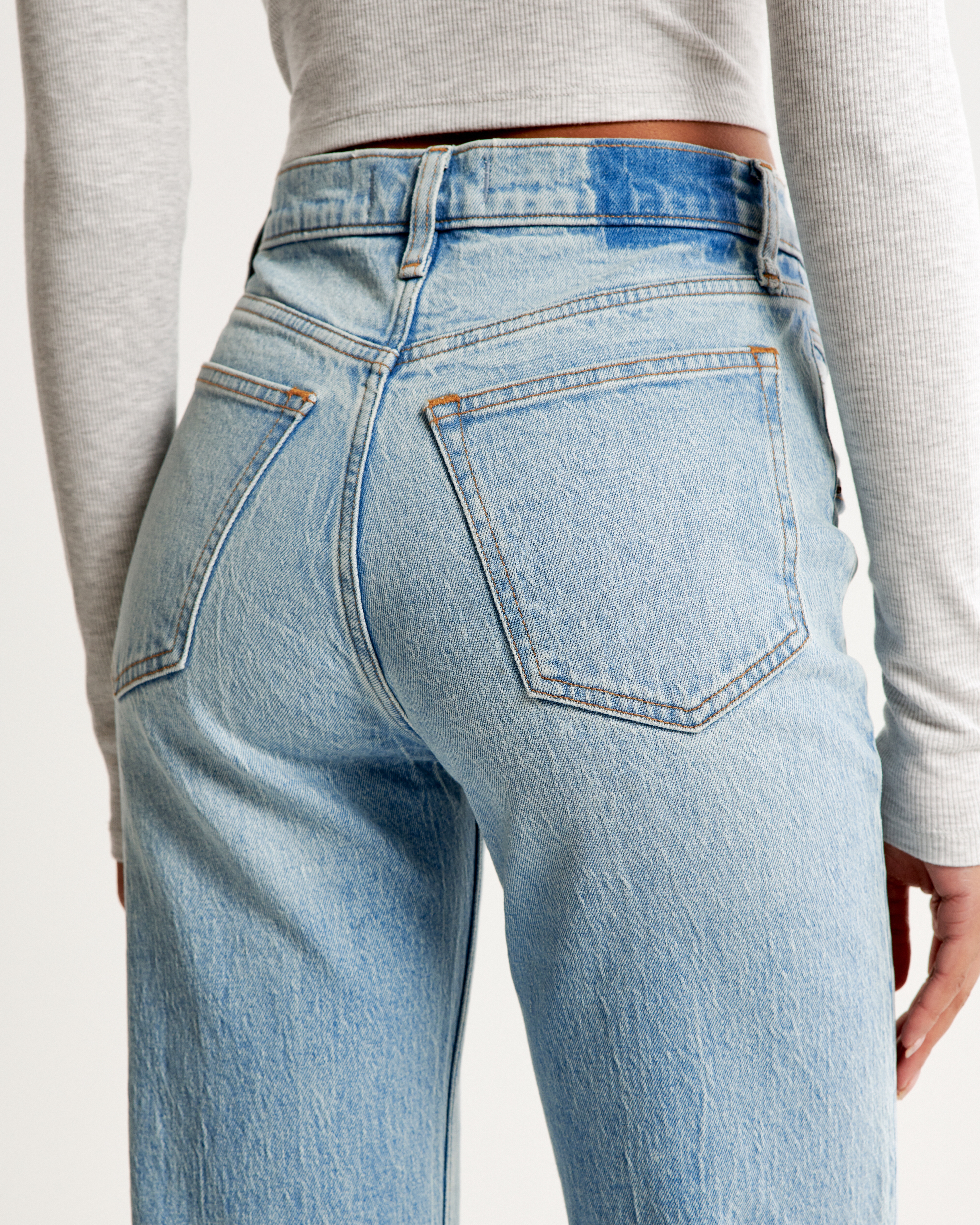 Women's High Rise 90s Relaxed Jean | Women's Clearance