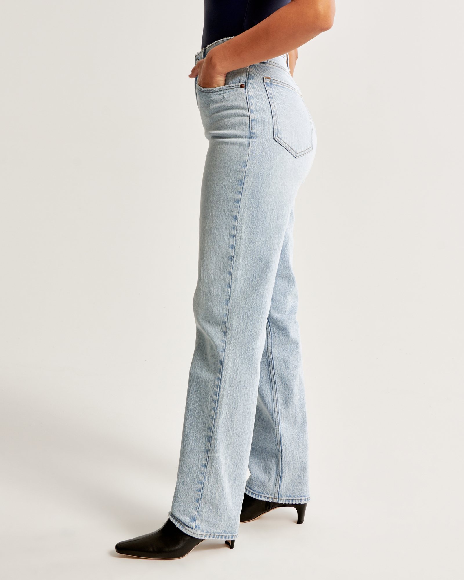 Curve Love Ultra High Rise 90s Straight Jean