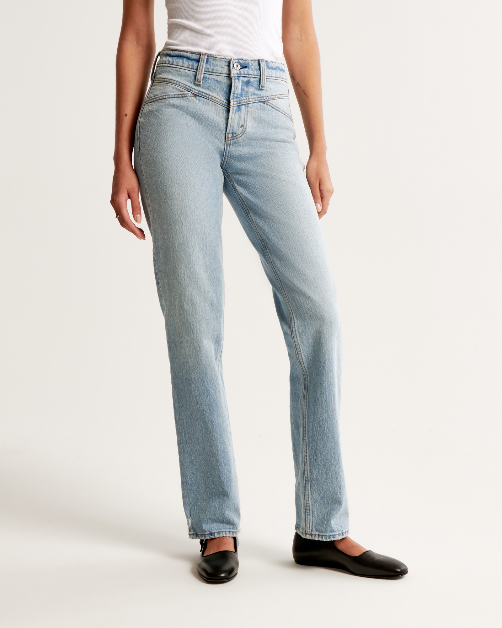 Women's Mid Rise 90s Straight Jean