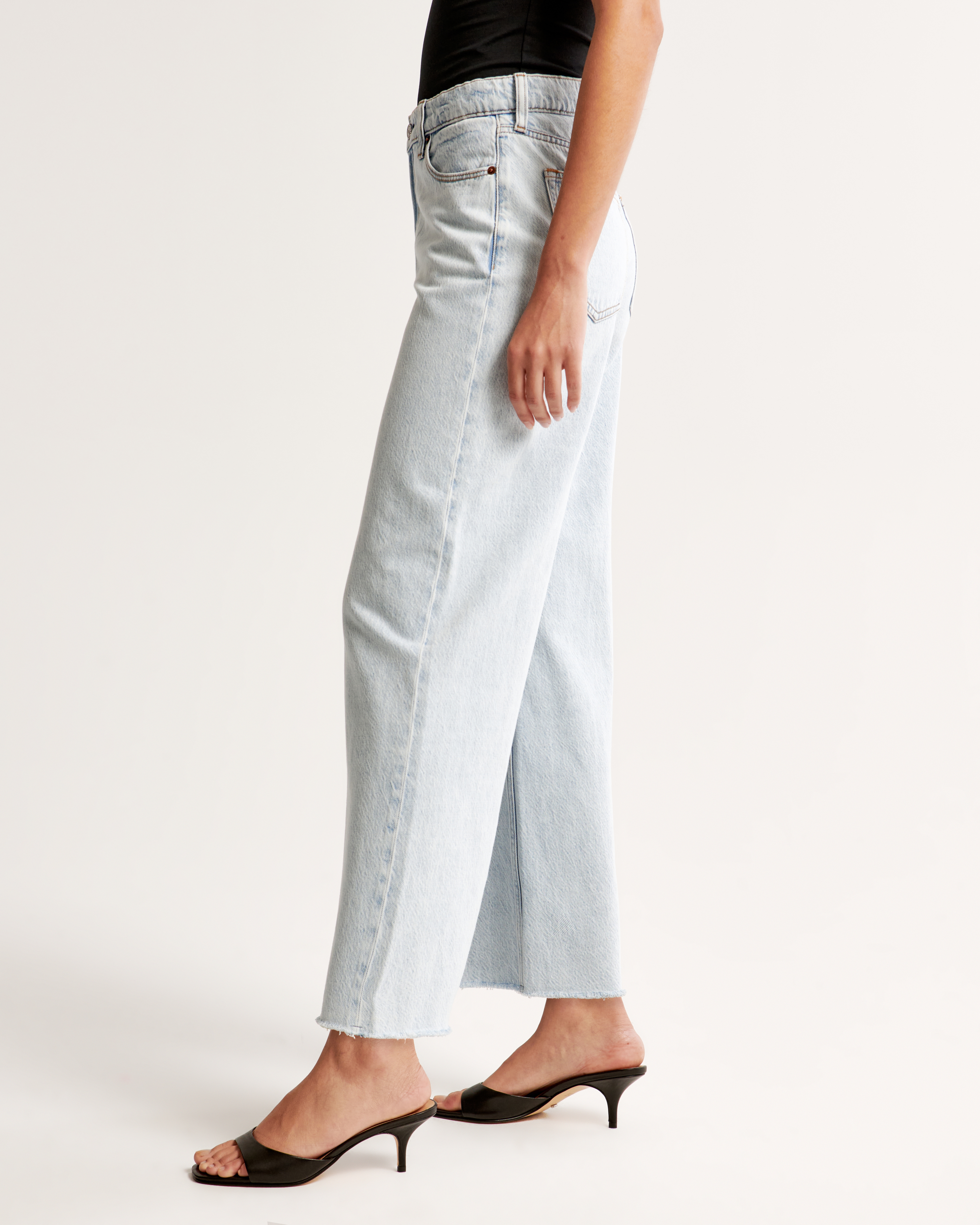 Women's High Rise Cropped Wide Leg Jean | Women's Clearance