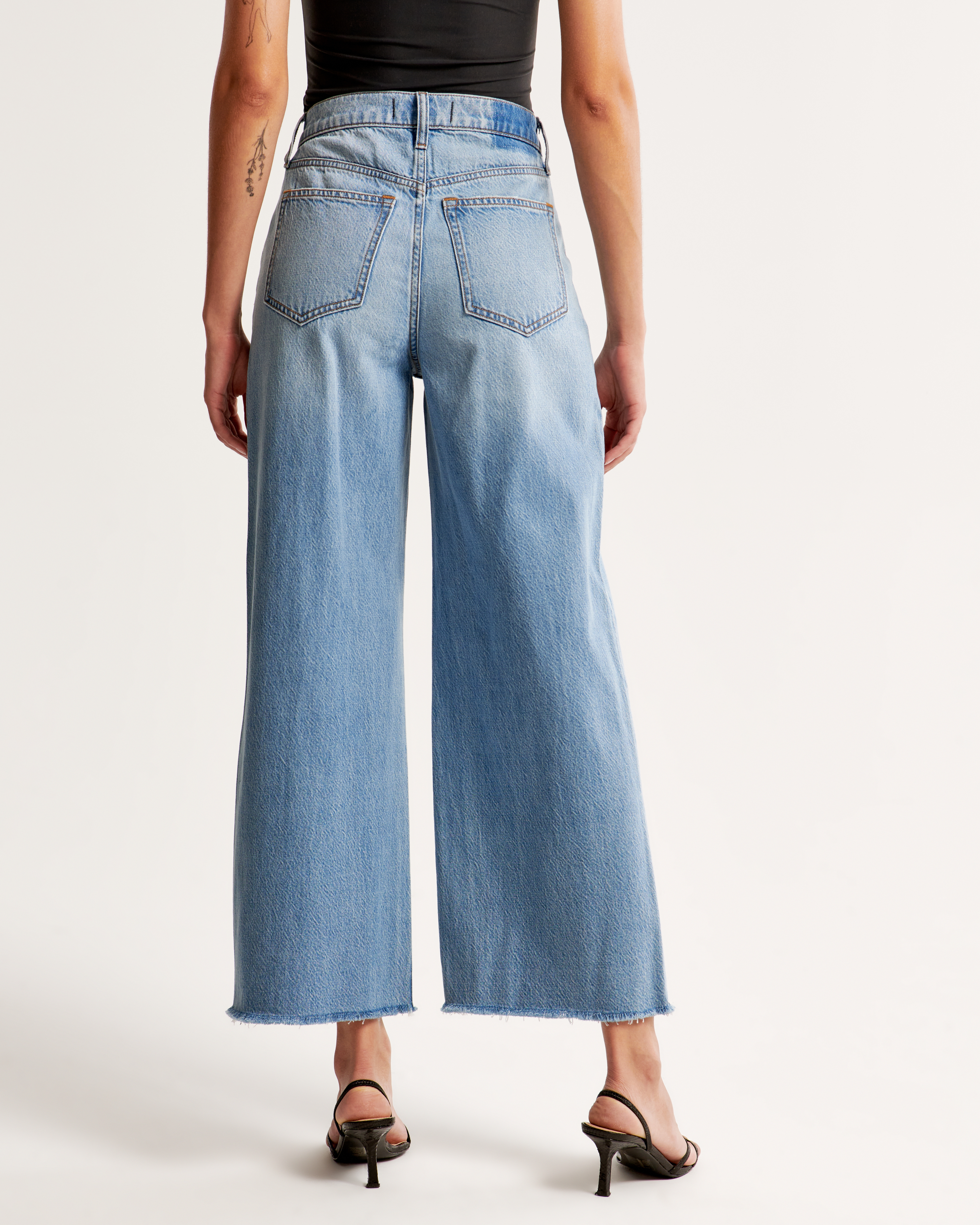 Jean large court femme sale