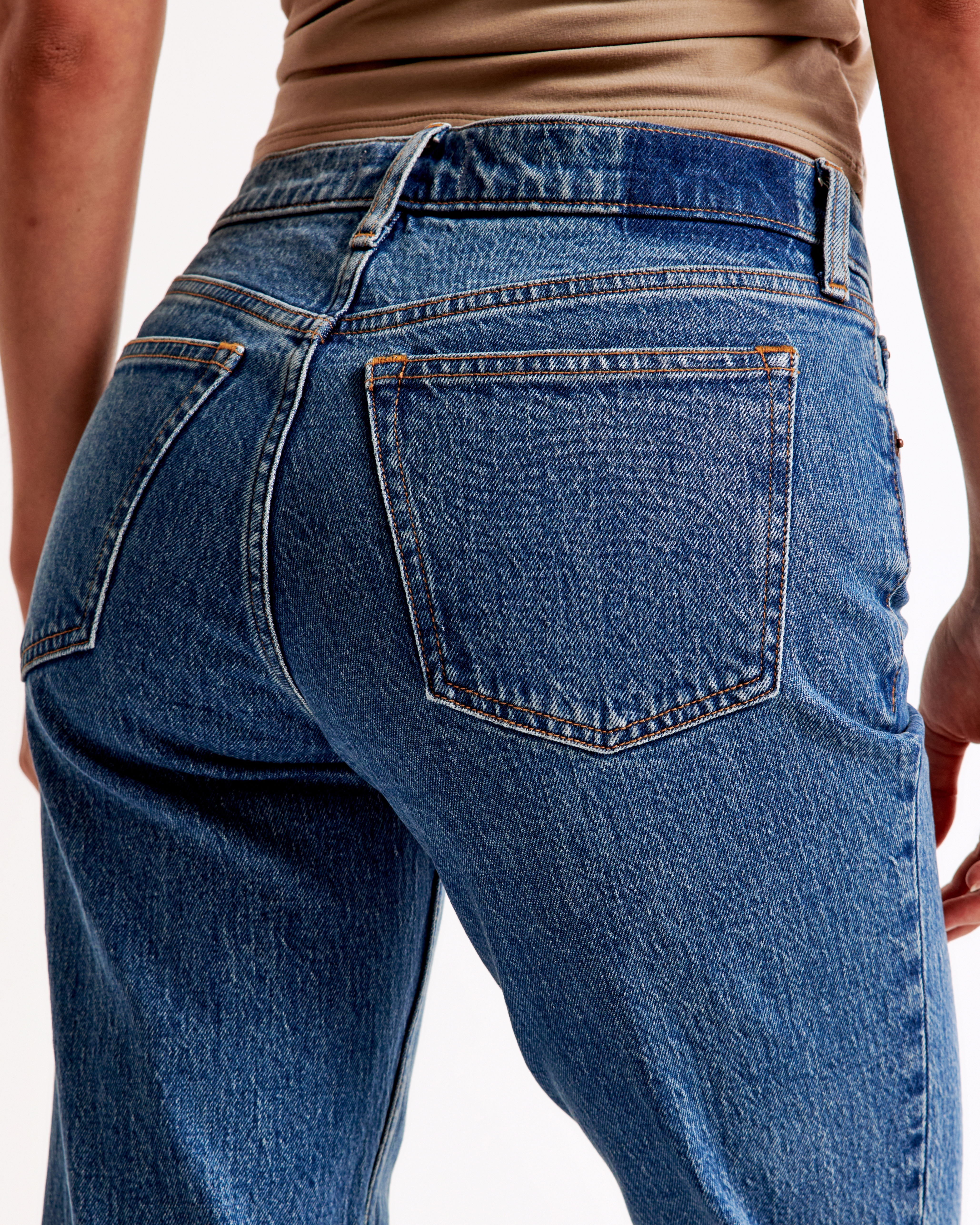 Abercrombie & Fitch Mid Rise 90s Straight Jean