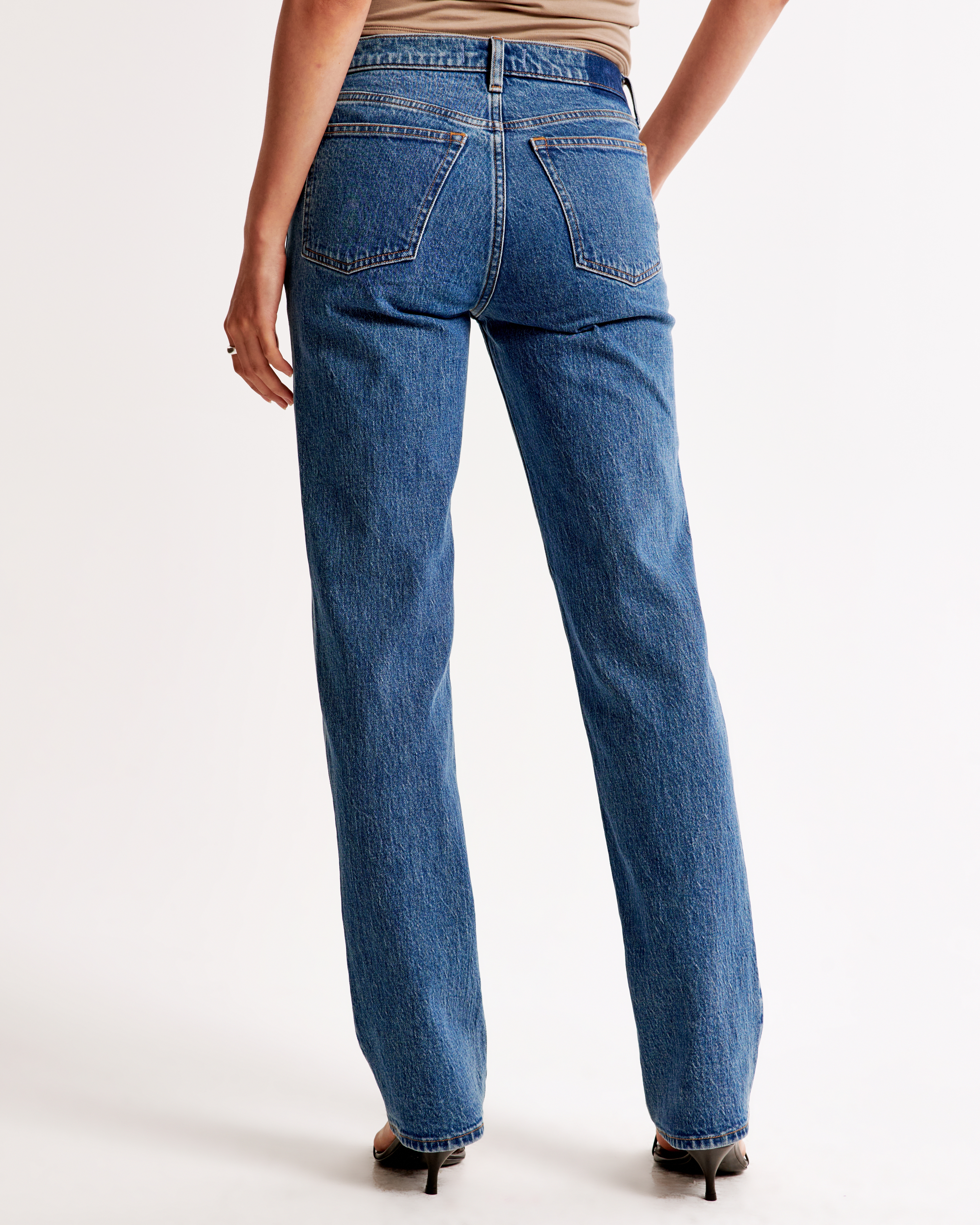 Abercrombie & Fitch Mid Rise 90s Straight Jean