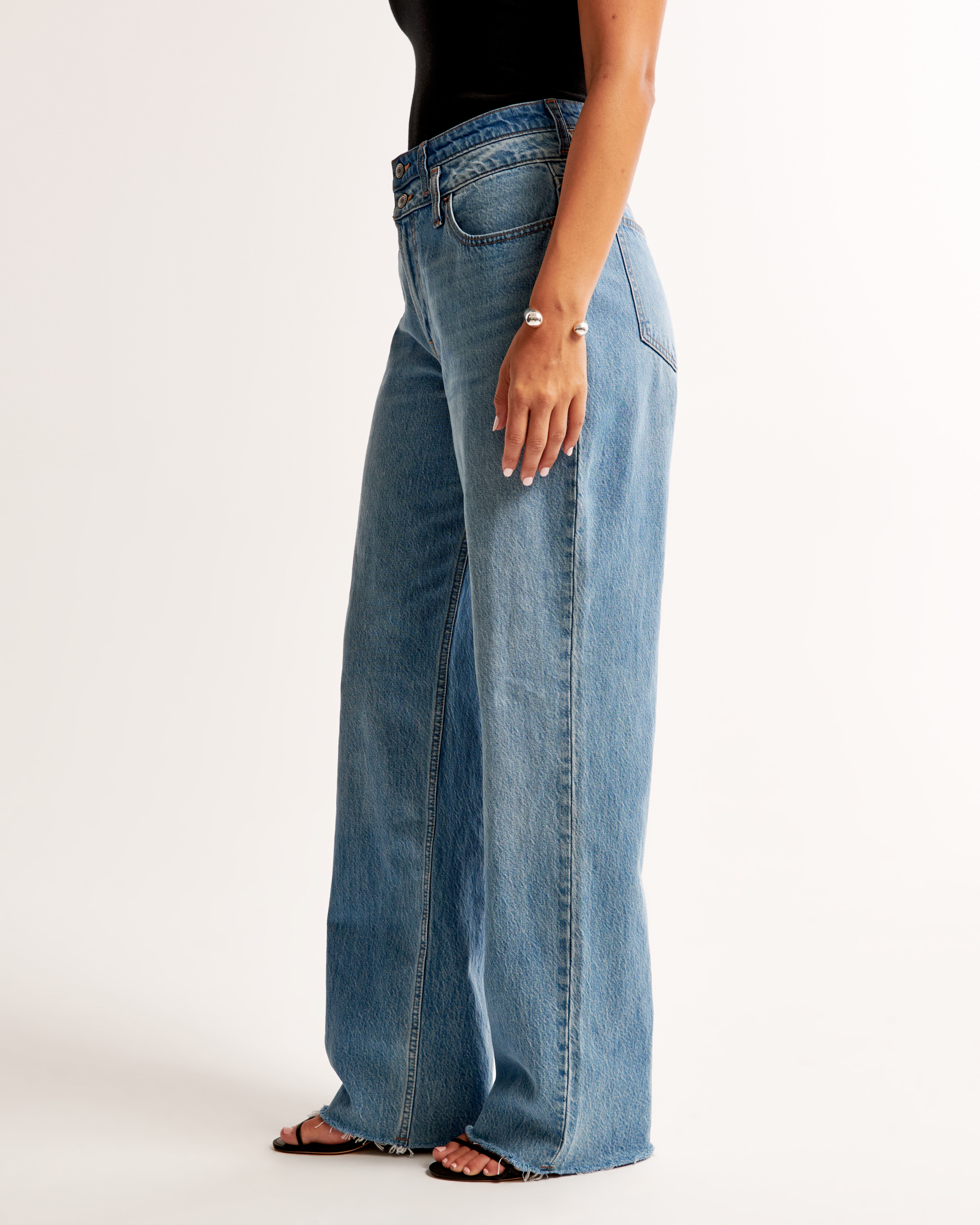 ABERCROMBIE CURVE LOVE hotsell HIGH RISE LOOSE JEAN