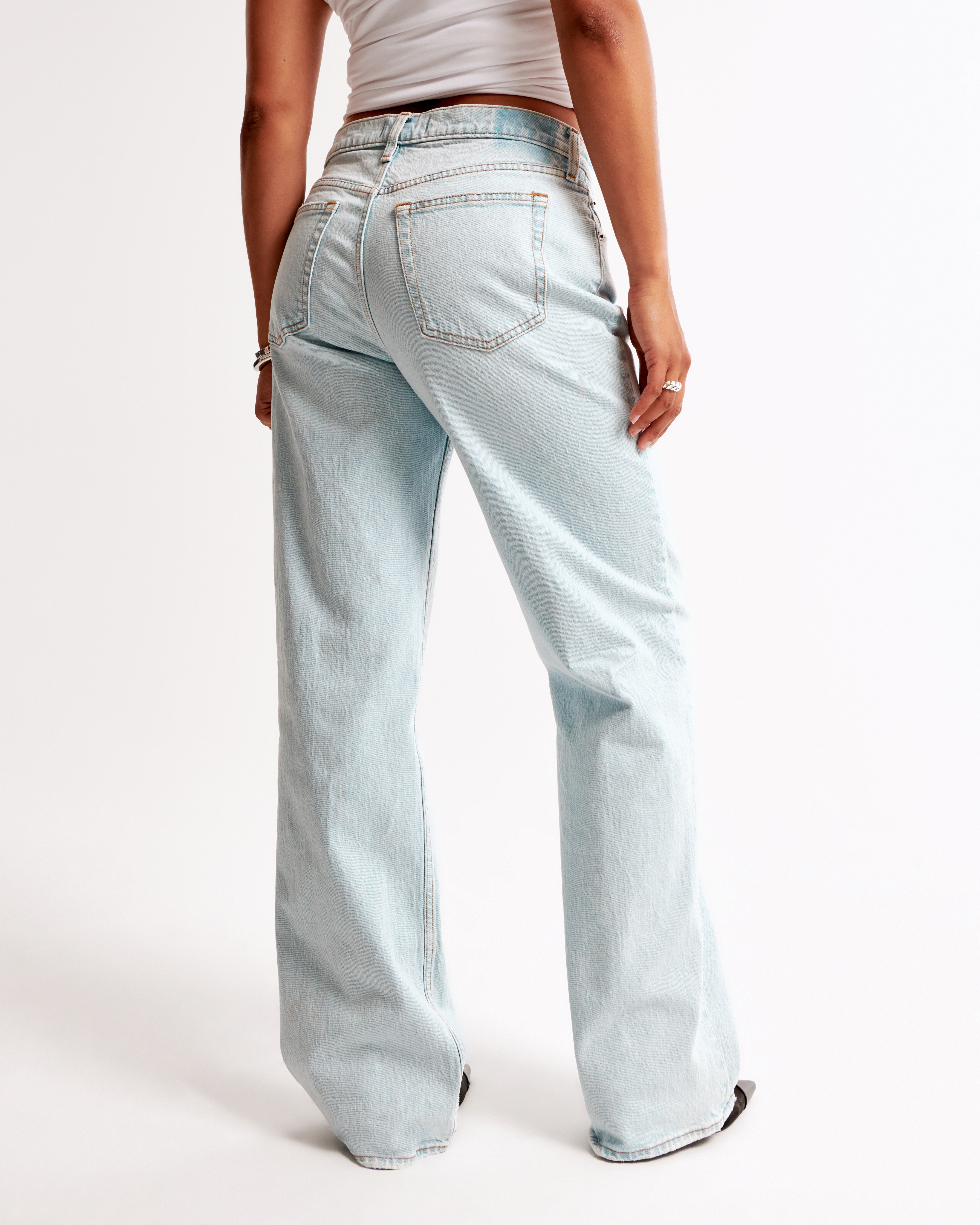 Abercrombie & Fitch Low Rise Baggy Jean In White