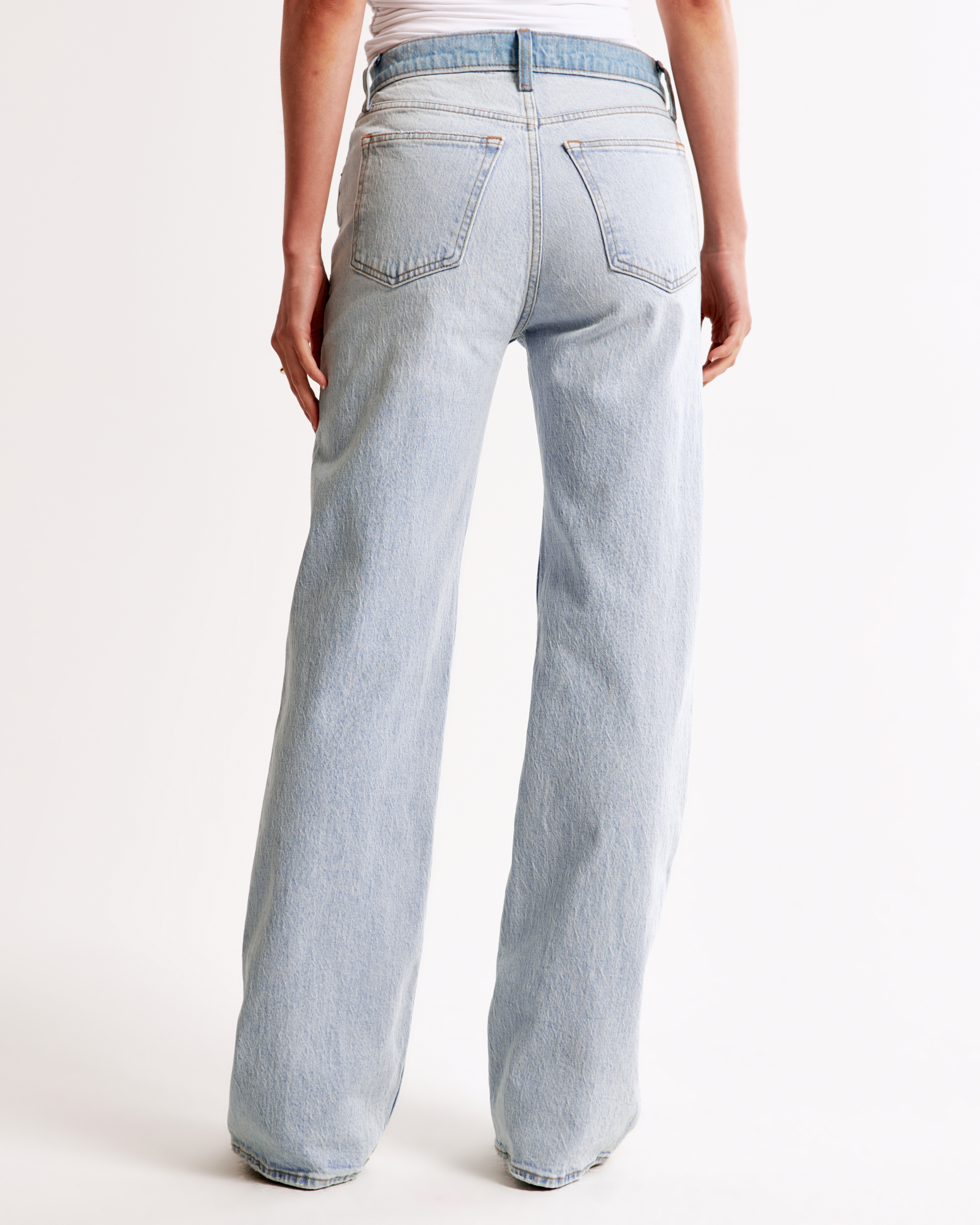 Women's High Rise 90s Relaxed Jean | Women's Clearance