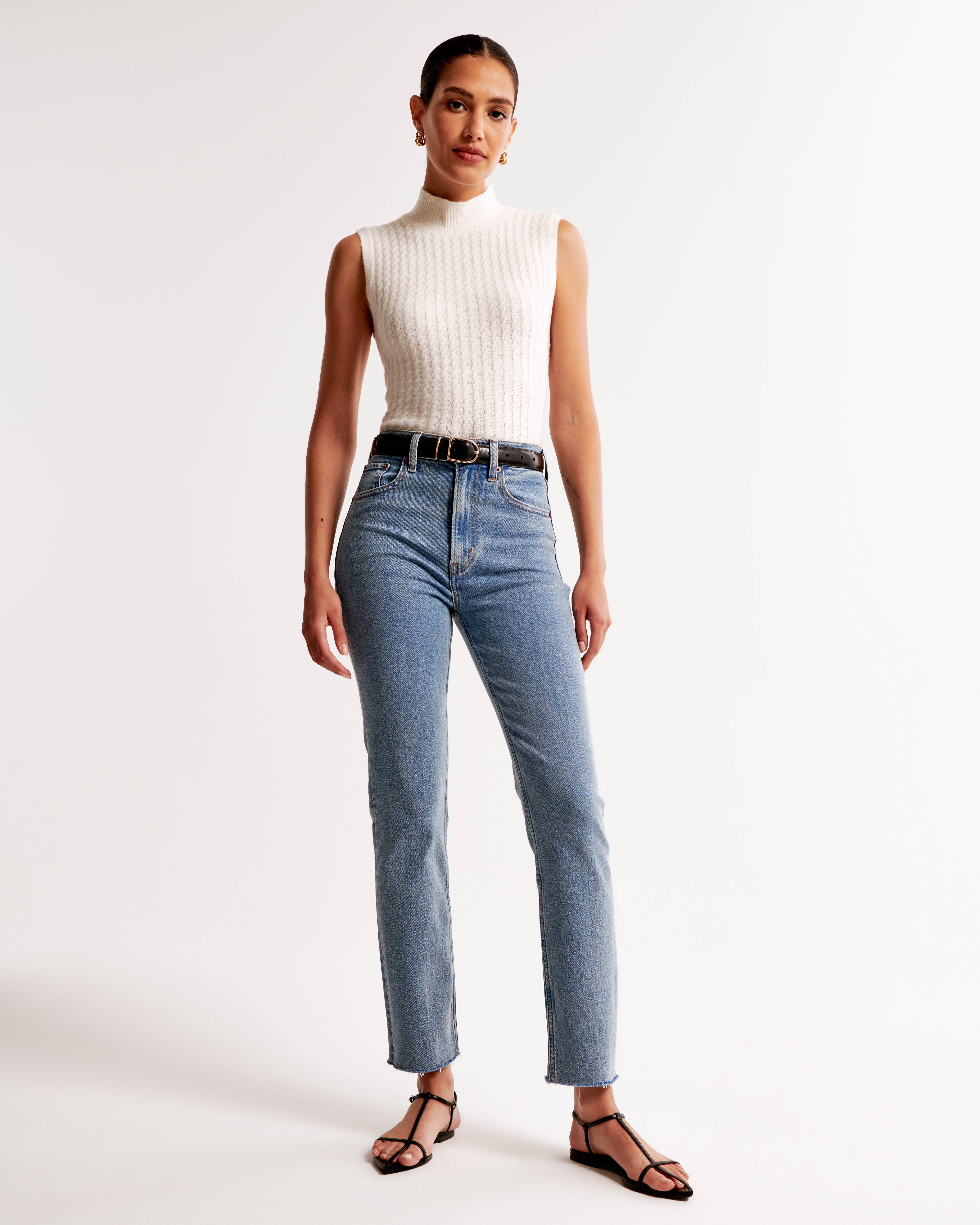 Abercrombie & Fitch Ultra High Rise Ankle Straight Jean