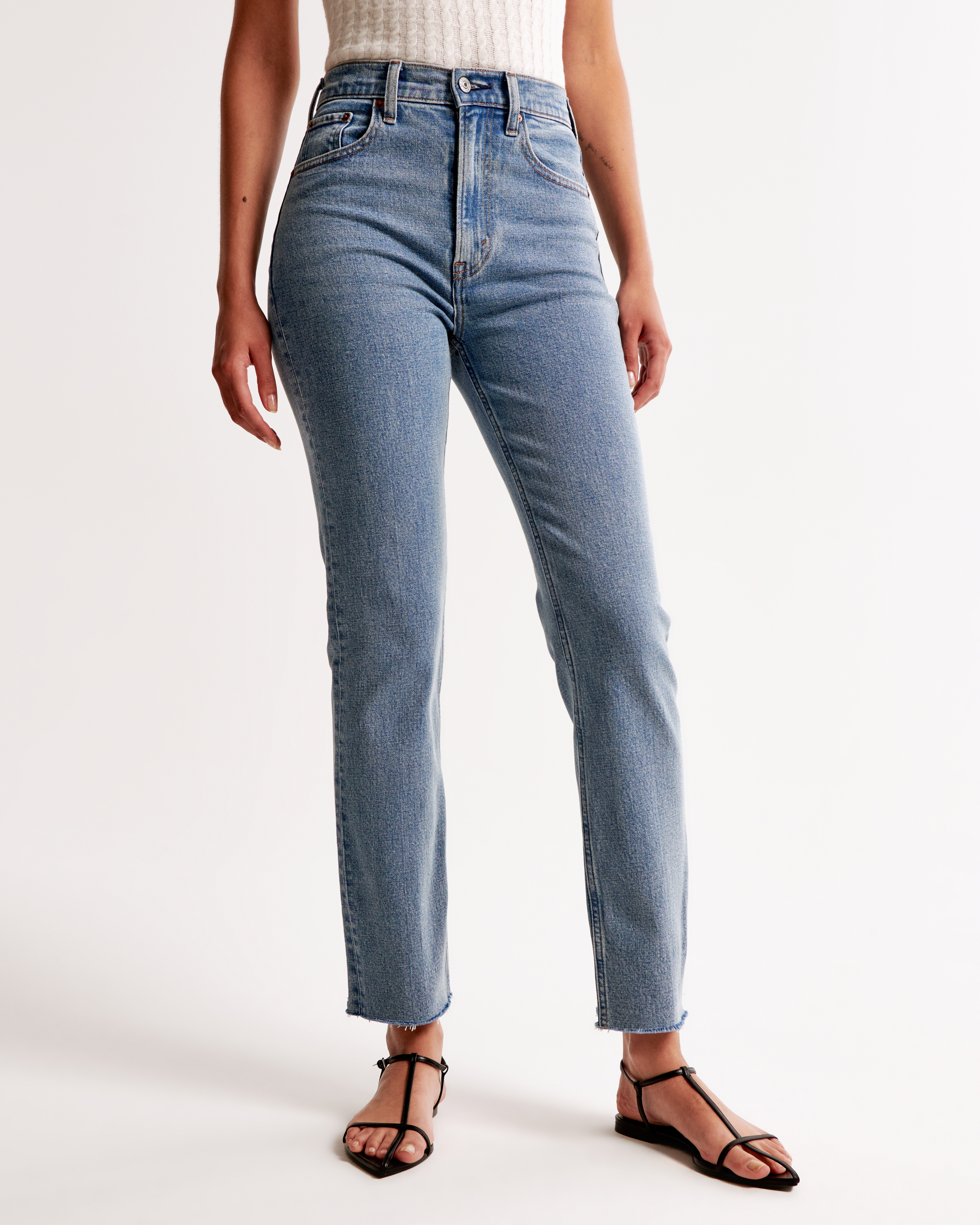 Abercrombie & Fitch Ultra High Rise Ankle Straight Jean