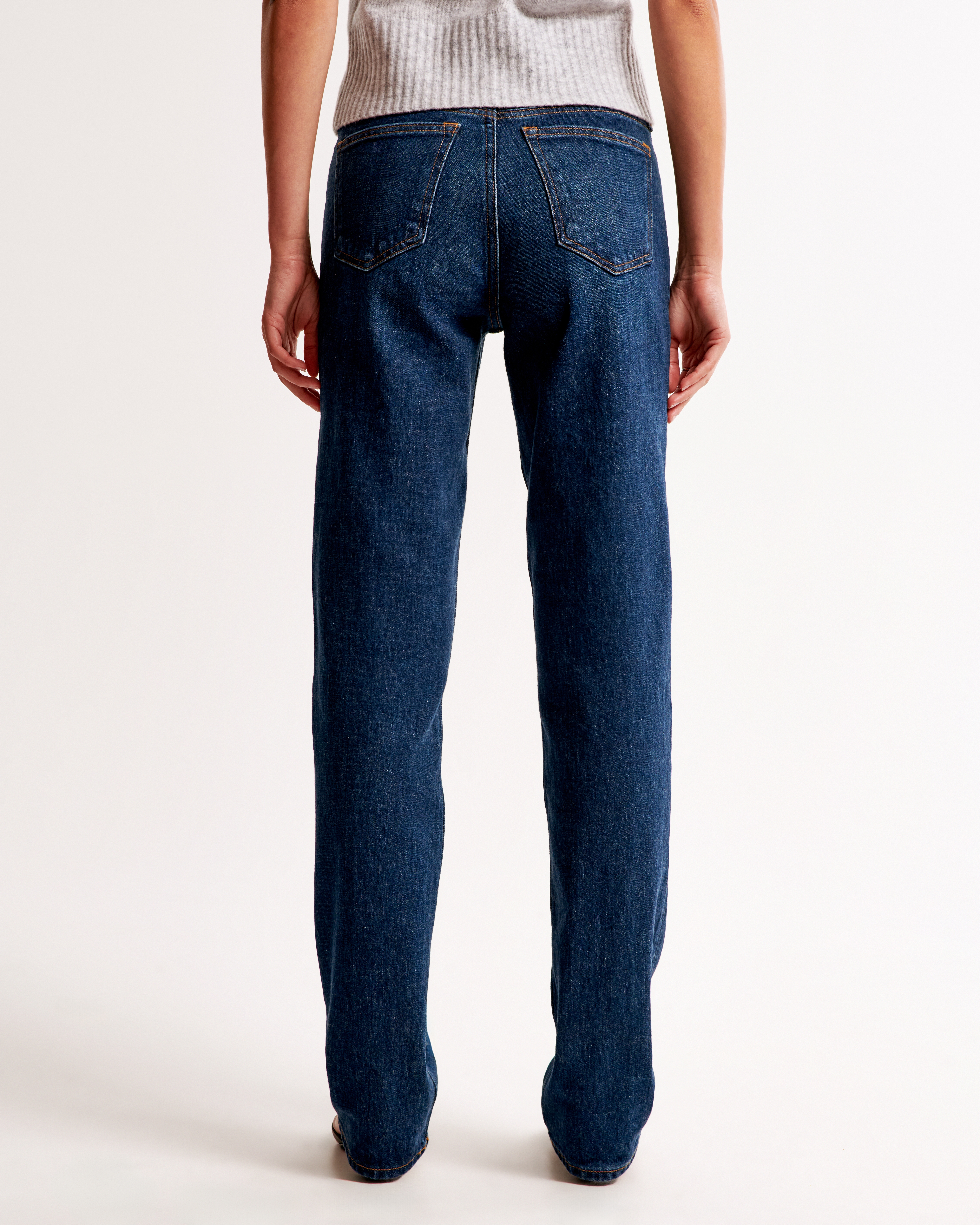 Women's Mid Rise 90s Straight Jean | Women's Bottoms