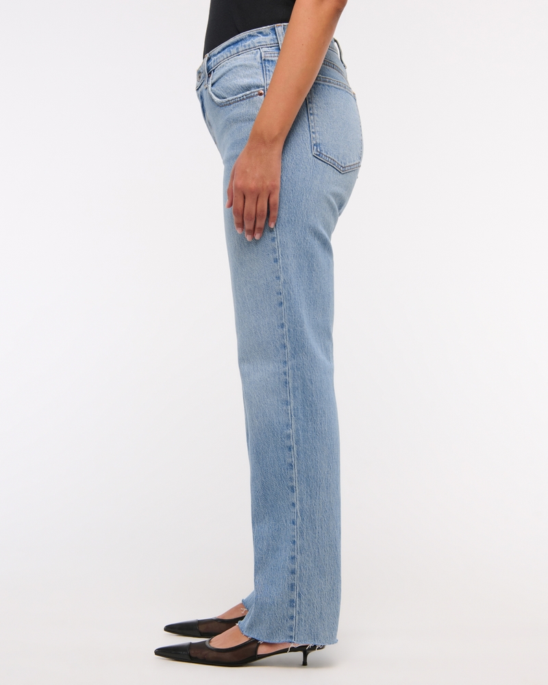 Mid Rise 90s Straight Jean