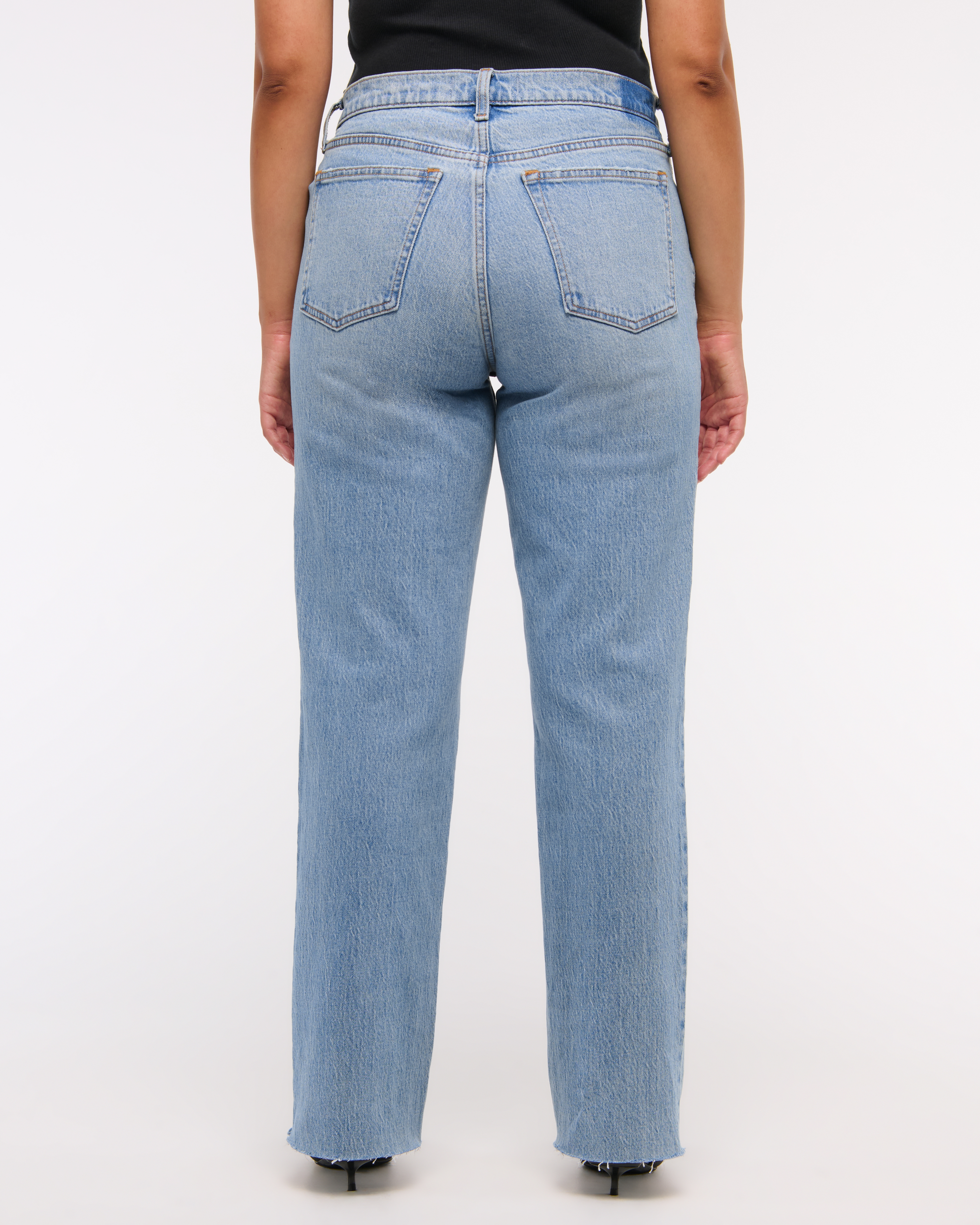Women's Mid Rise 90s Straight Jean | Women's Bottoms