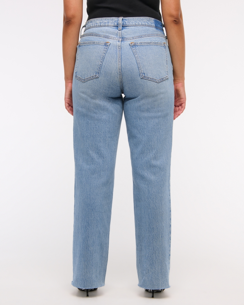 Mid Rise 90s Straight Jean