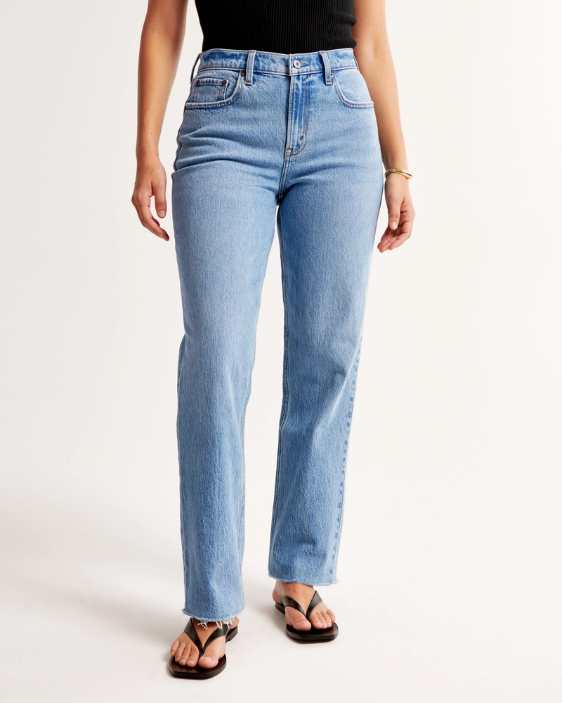 Curve Love Mid Rise 90s Straight Jean